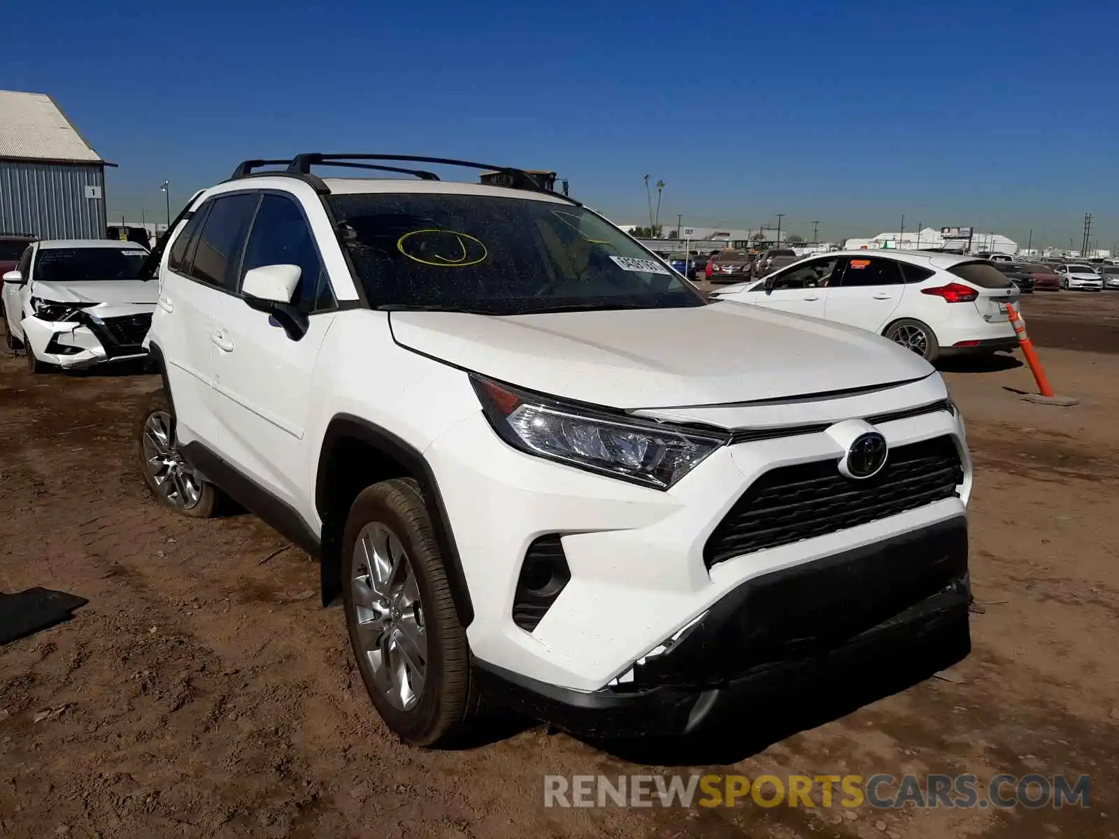 1 Photograph of a damaged car 2T3C1RFV4LC081930 TOYOTA RAV4 2020