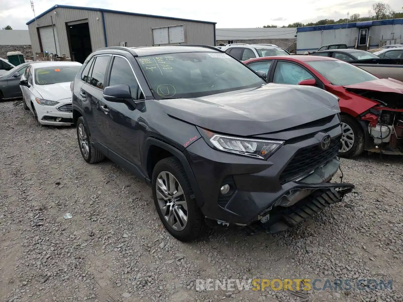 1 Photograph of a damaged car 2T3C1RFV4LW064091 TOYOTA RAV4 2020