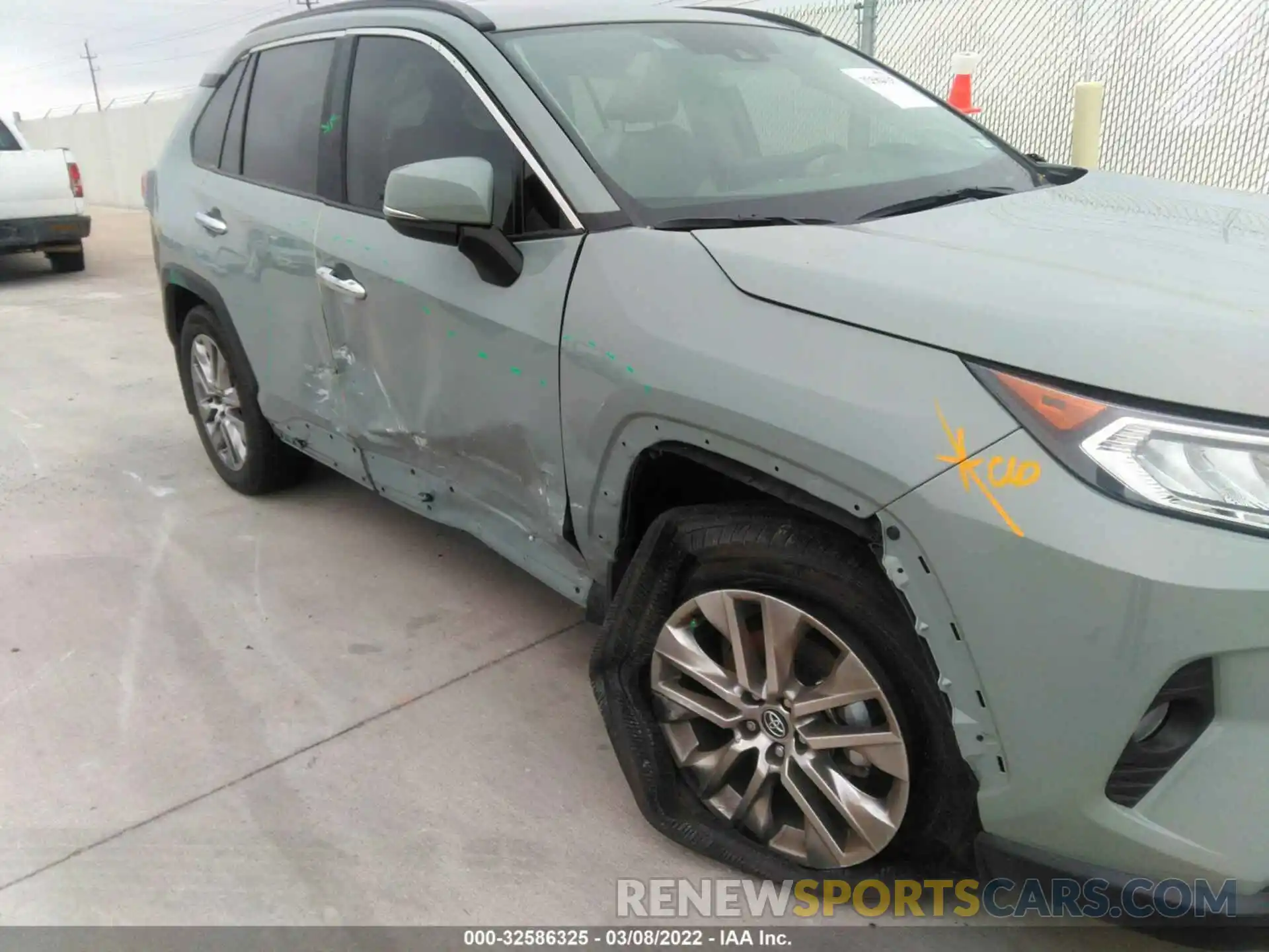 6 Фотография поврежденного автомобиля 2T3C1RFV4LW070442 TOYOTA RAV4 2020