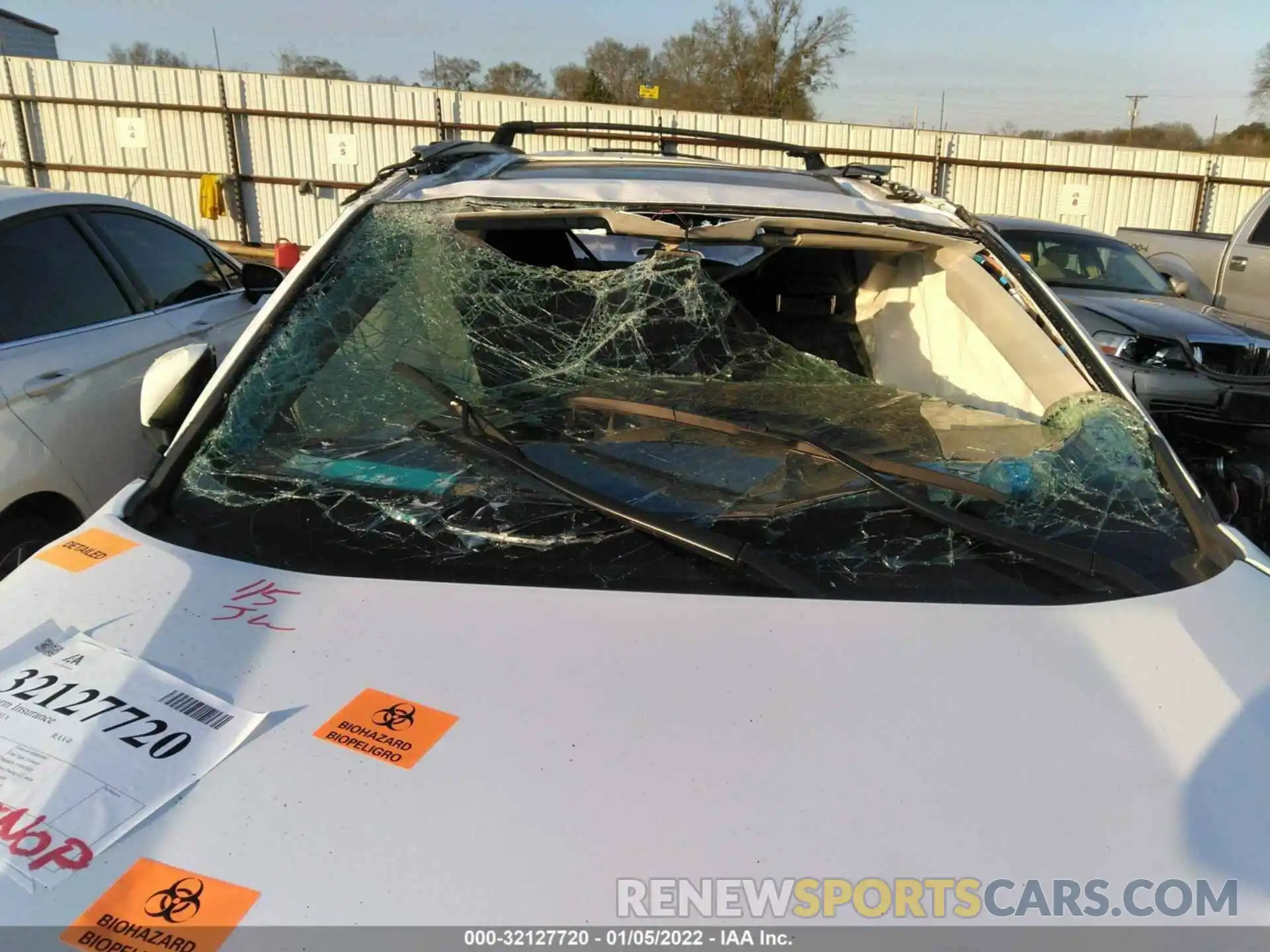 5 Photograph of a damaged car 2T3C1RFV4LW075530 TOYOTA RAV4 2020