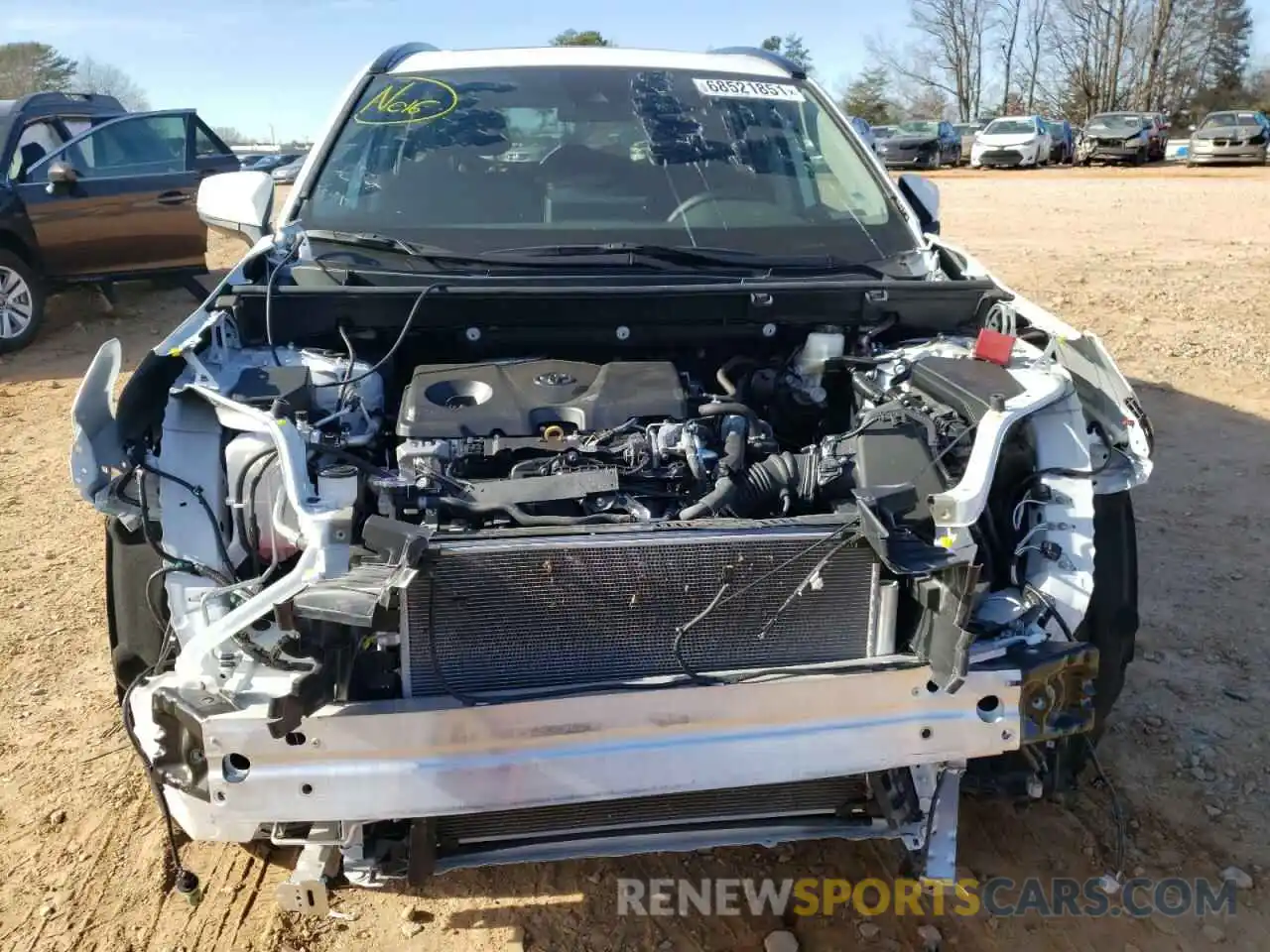 9 Photograph of a damaged car 2T3C1RFV4LW091274 TOYOTA RAV4 2020