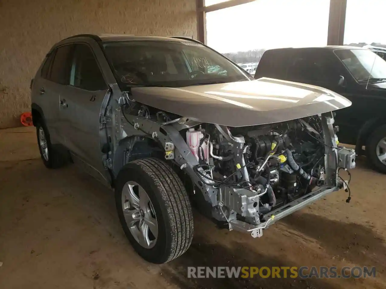 1 Photograph of a damaged car 2T3C1RFV5LC054199 TOYOTA RAV4 2020