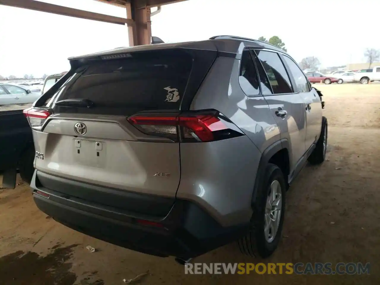 4 Photograph of a damaged car 2T3C1RFV5LC054199 TOYOTA RAV4 2020