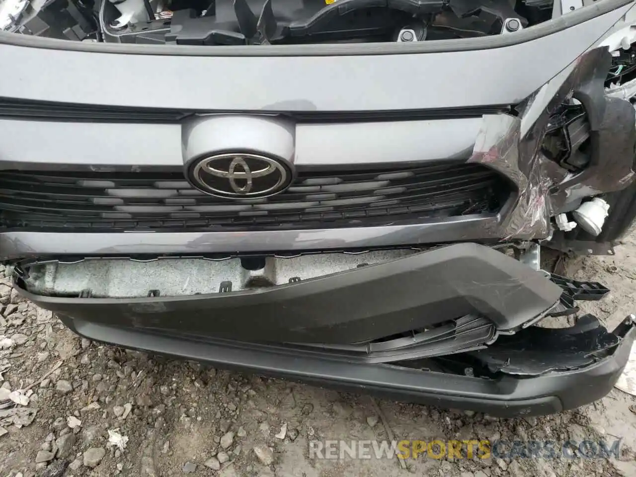 10 Photograph of a damaged car 2T3C1RFV5LW058106 TOYOTA RAV4 2020