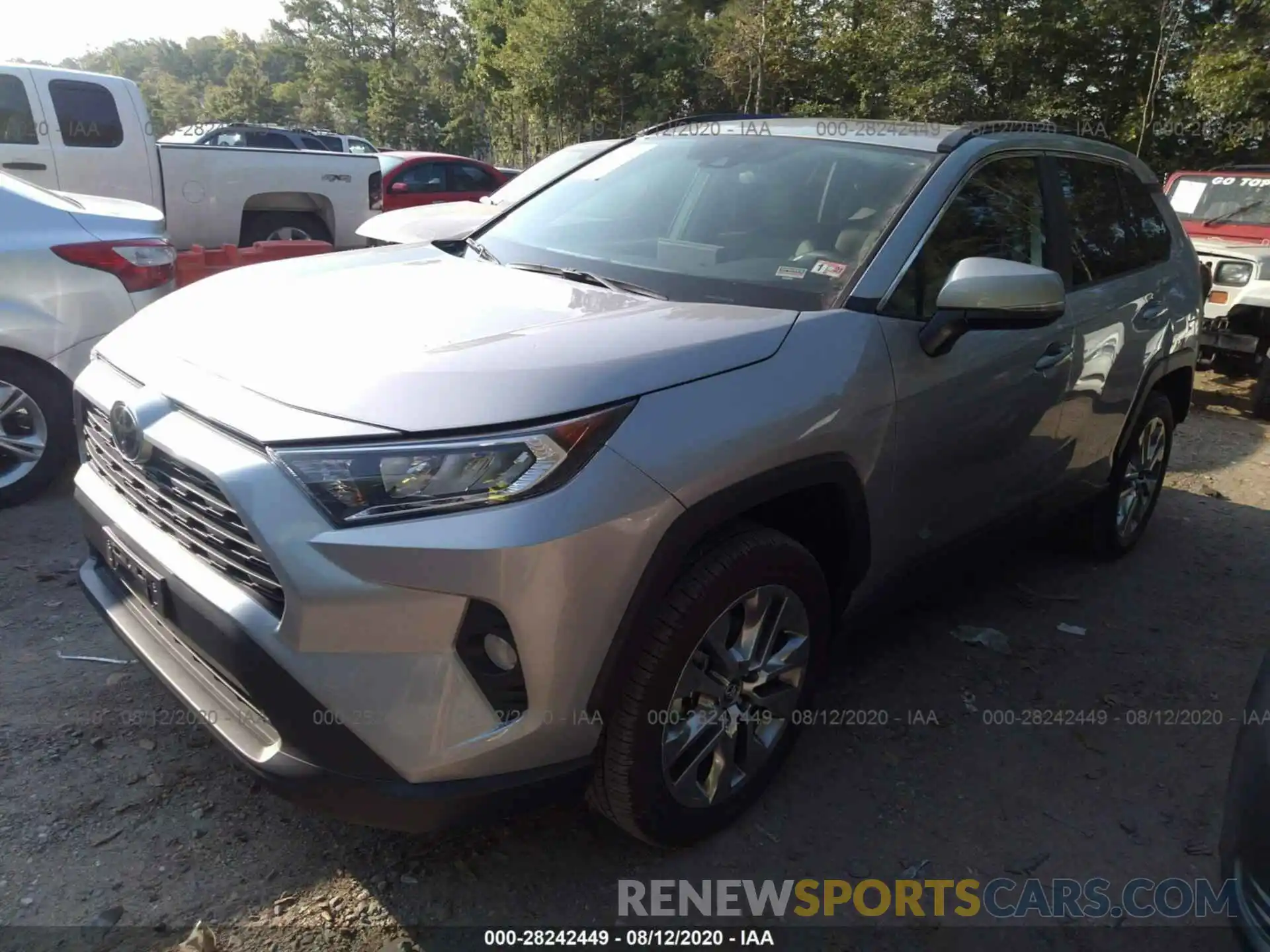 2 Photograph of a damaged car 2T3C1RFV5LW060776 TOYOTA RAV4 2020