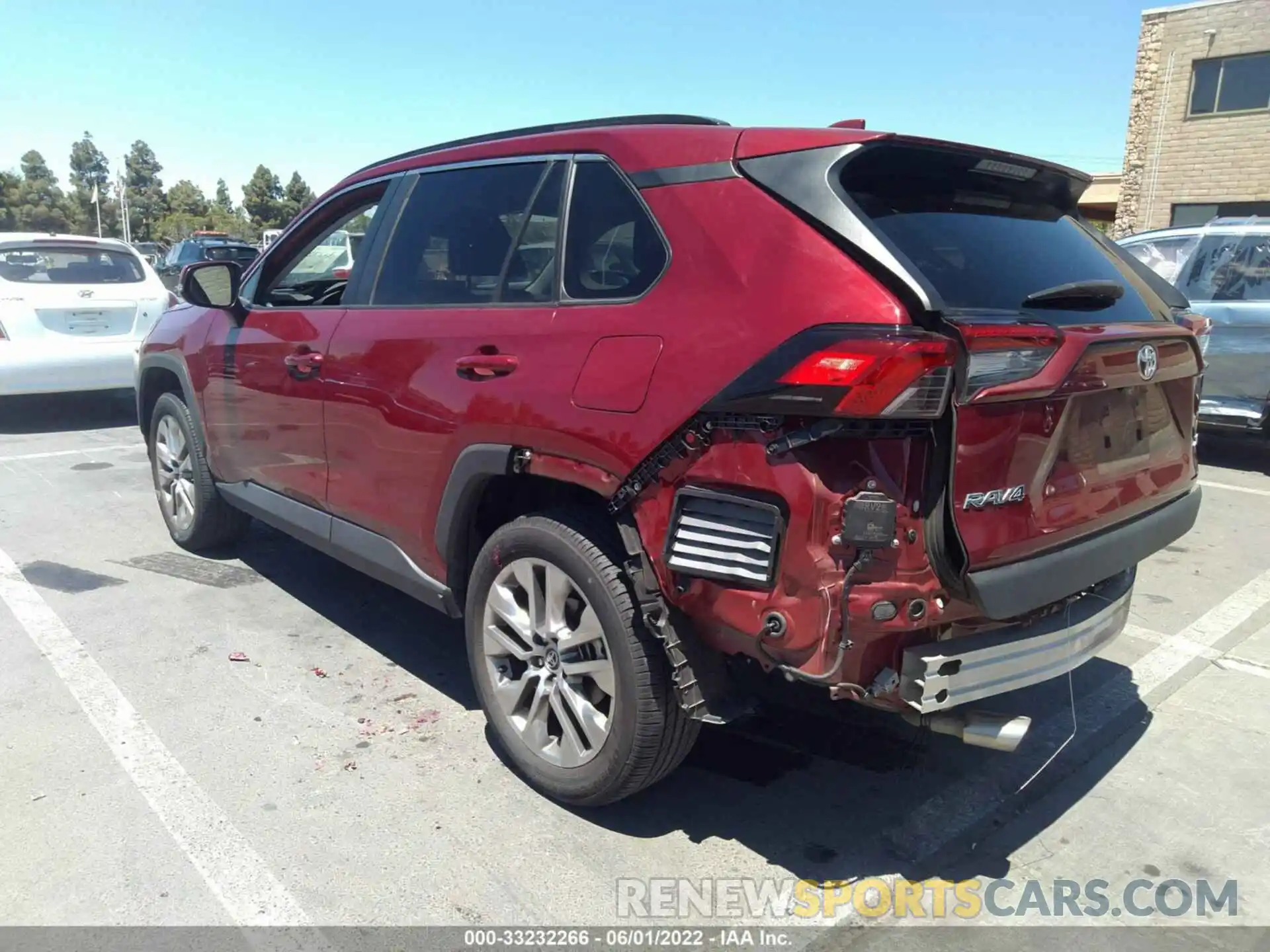 3 Photograph of a damaged car 2T3C1RFV5LW066691 TOYOTA RAV4 2020