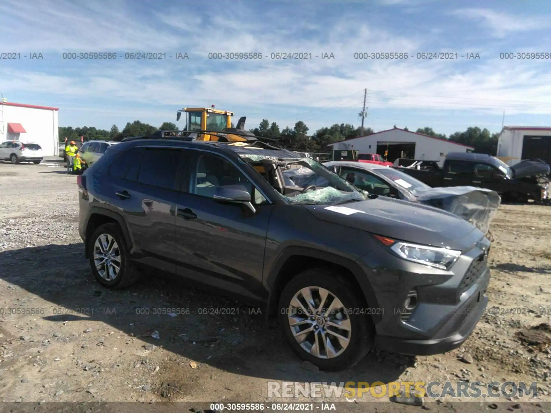 1 Photograph of a damaged car 2T3C1RFV5LW079666 TOYOTA RAV4 2020