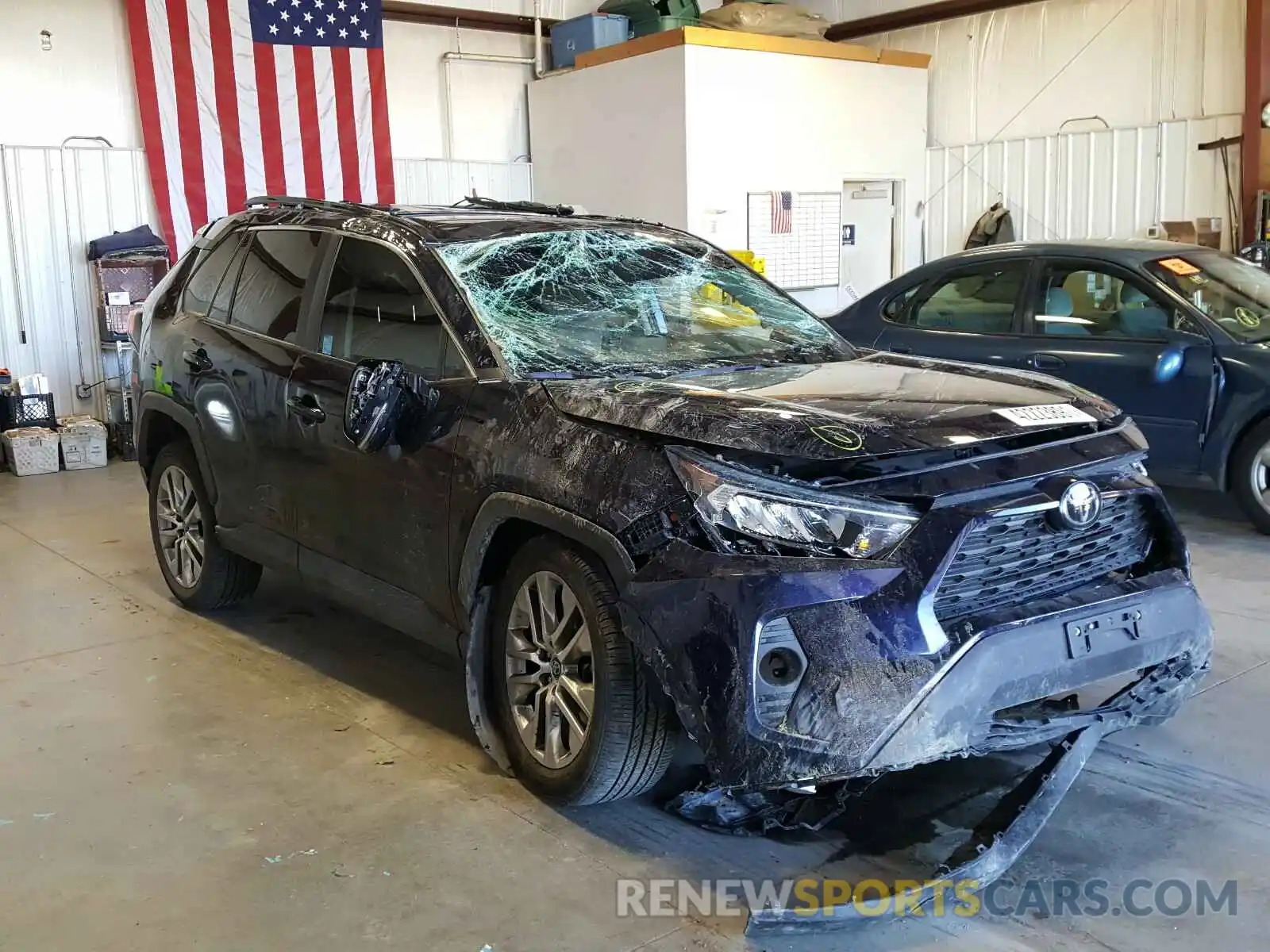 1 Photograph of a damaged car 2T3C1RFV5LW086388 TOYOTA RAV4 2020