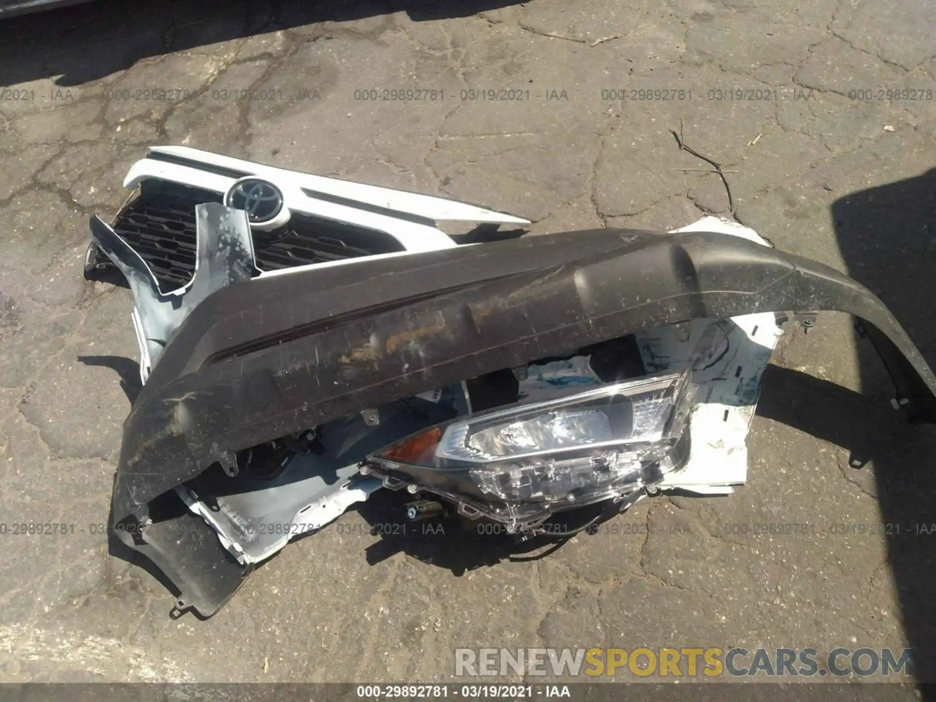 12 Photograph of a damaged car 2T3C1RFV6LC042370 TOYOTA RAV4 2020