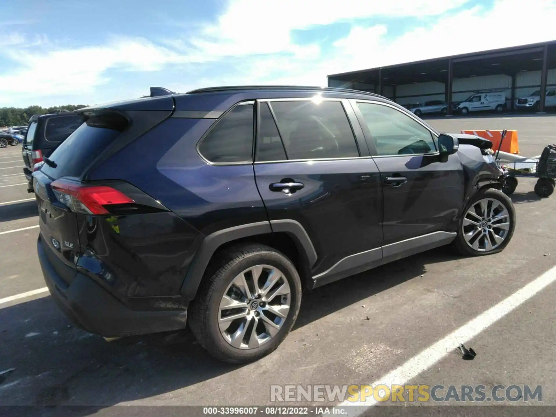 4 Photograph of a damaged car 2T3C1RFV6LC068483 TOYOTA RAV4 2020