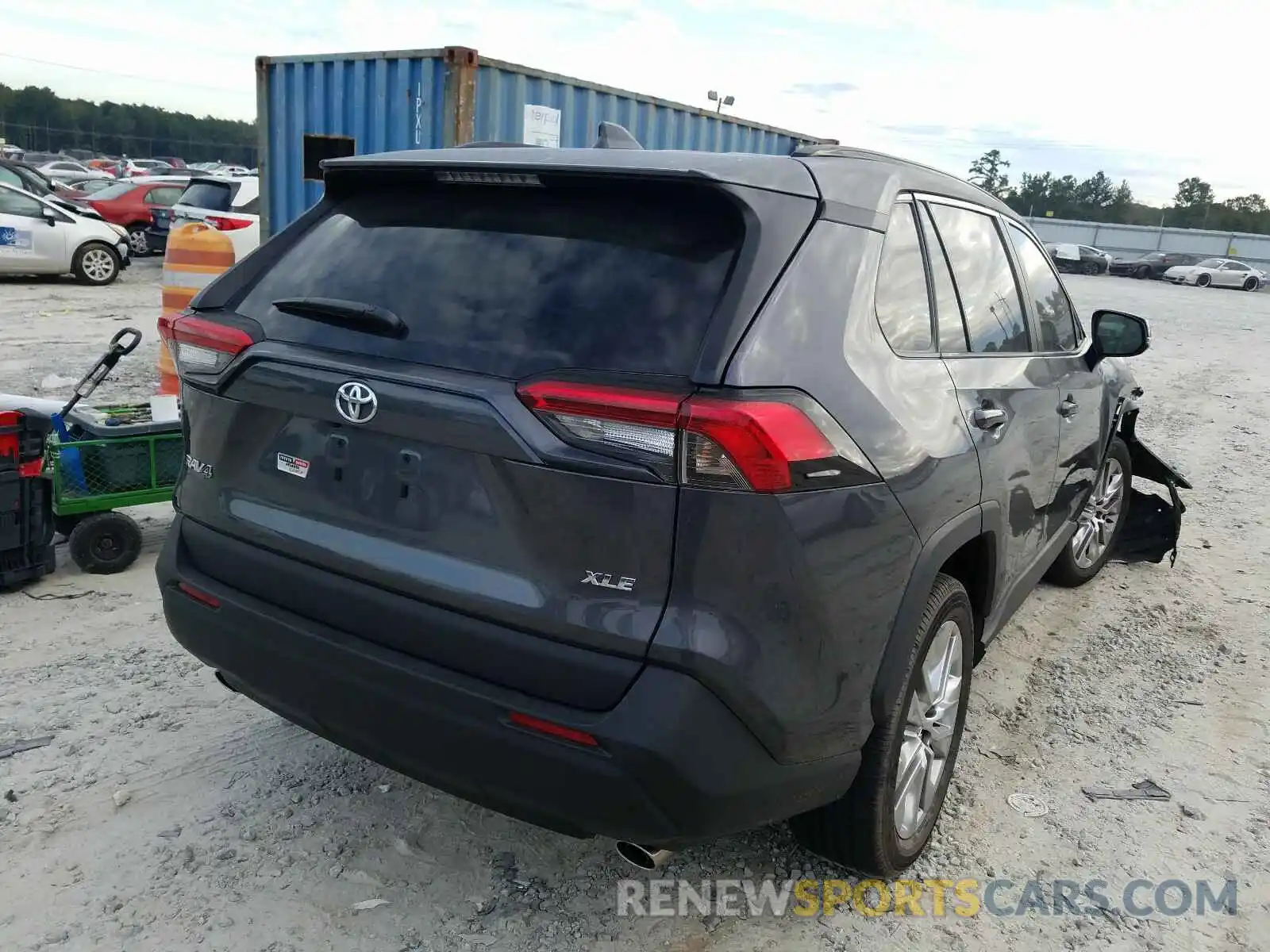 4 Photograph of a damaged car 2T3C1RFV6LC071836 TOYOTA RAV4 2020