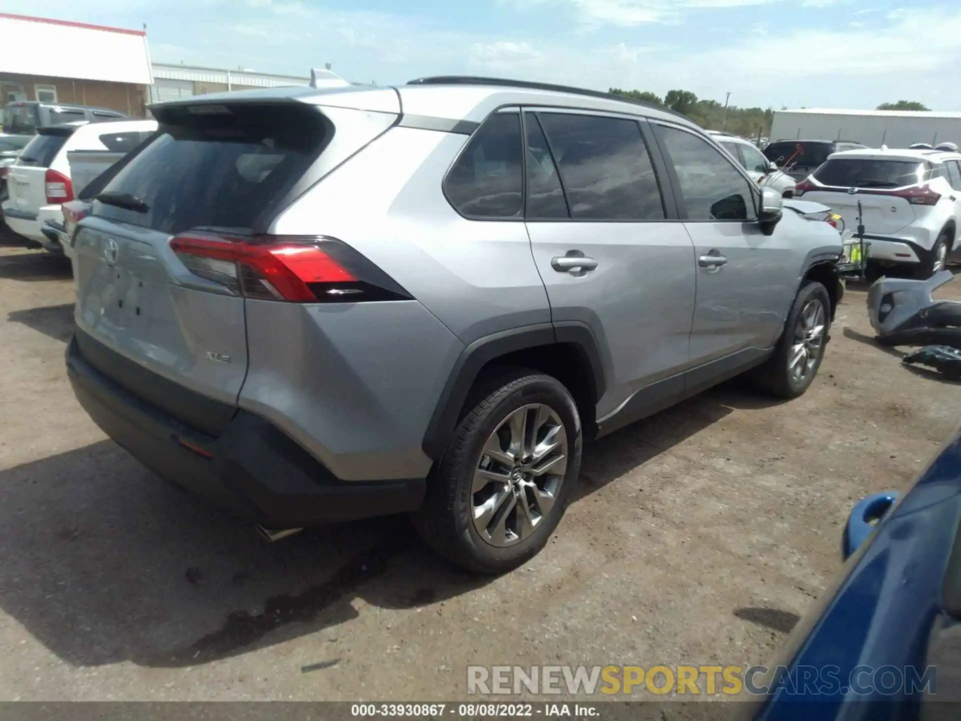 4 Photograph of a damaged car 2T3C1RFV6LW071012 TOYOTA RAV4 2020