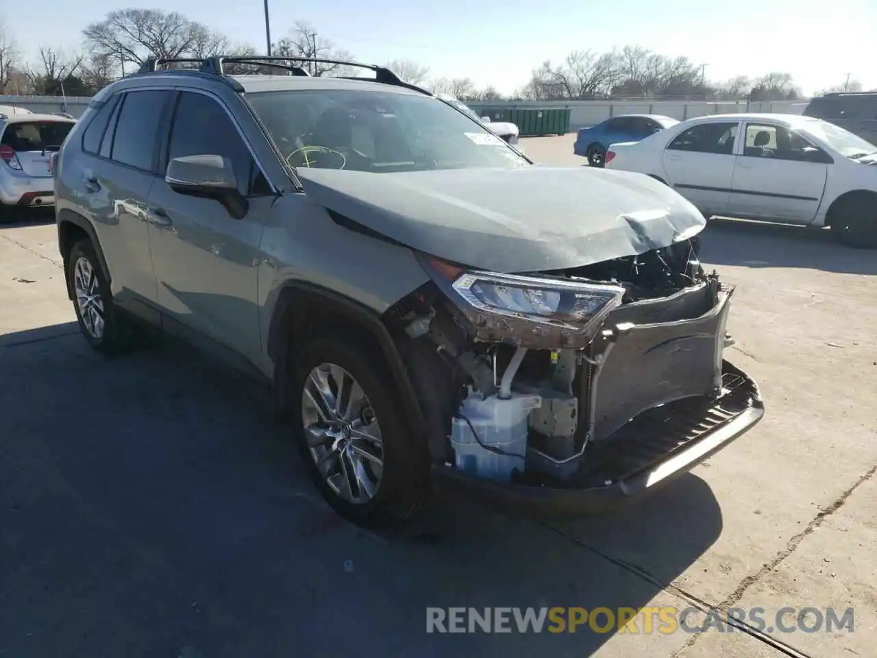 1 Photograph of a damaged car 2T3C1RFV6LW079157 TOYOTA RAV4 2020