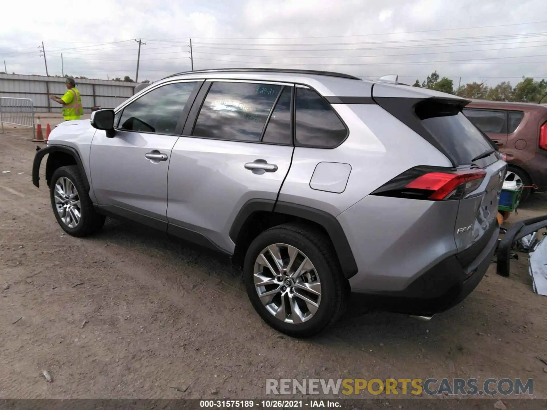 3 Photograph of a damaged car 2T3C1RFV6LW085413 TOYOTA RAV4 2020