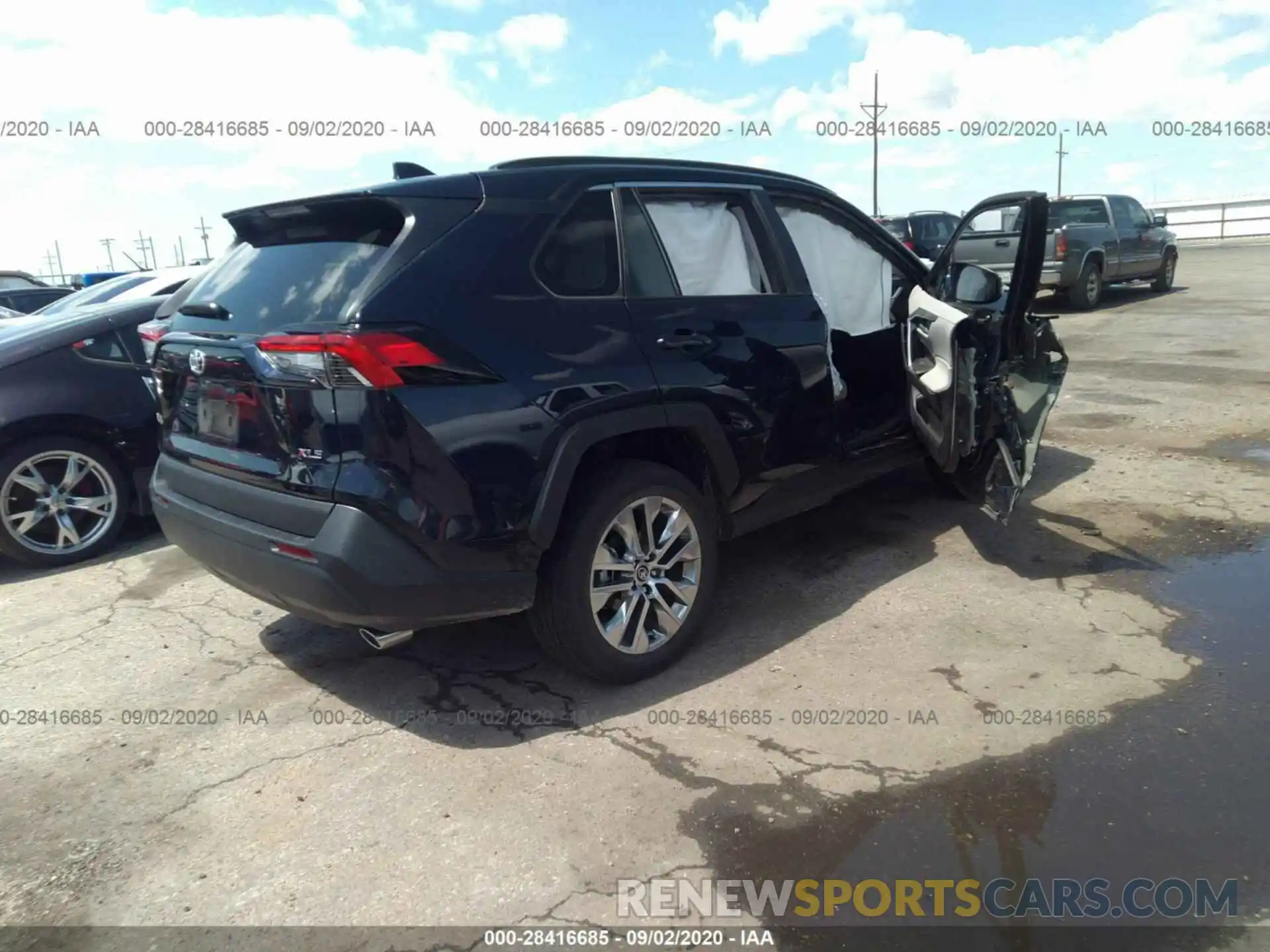 4 Photograph of a damaged car 2T3C1RFV6LW087386 TOYOTA RAV4 2020