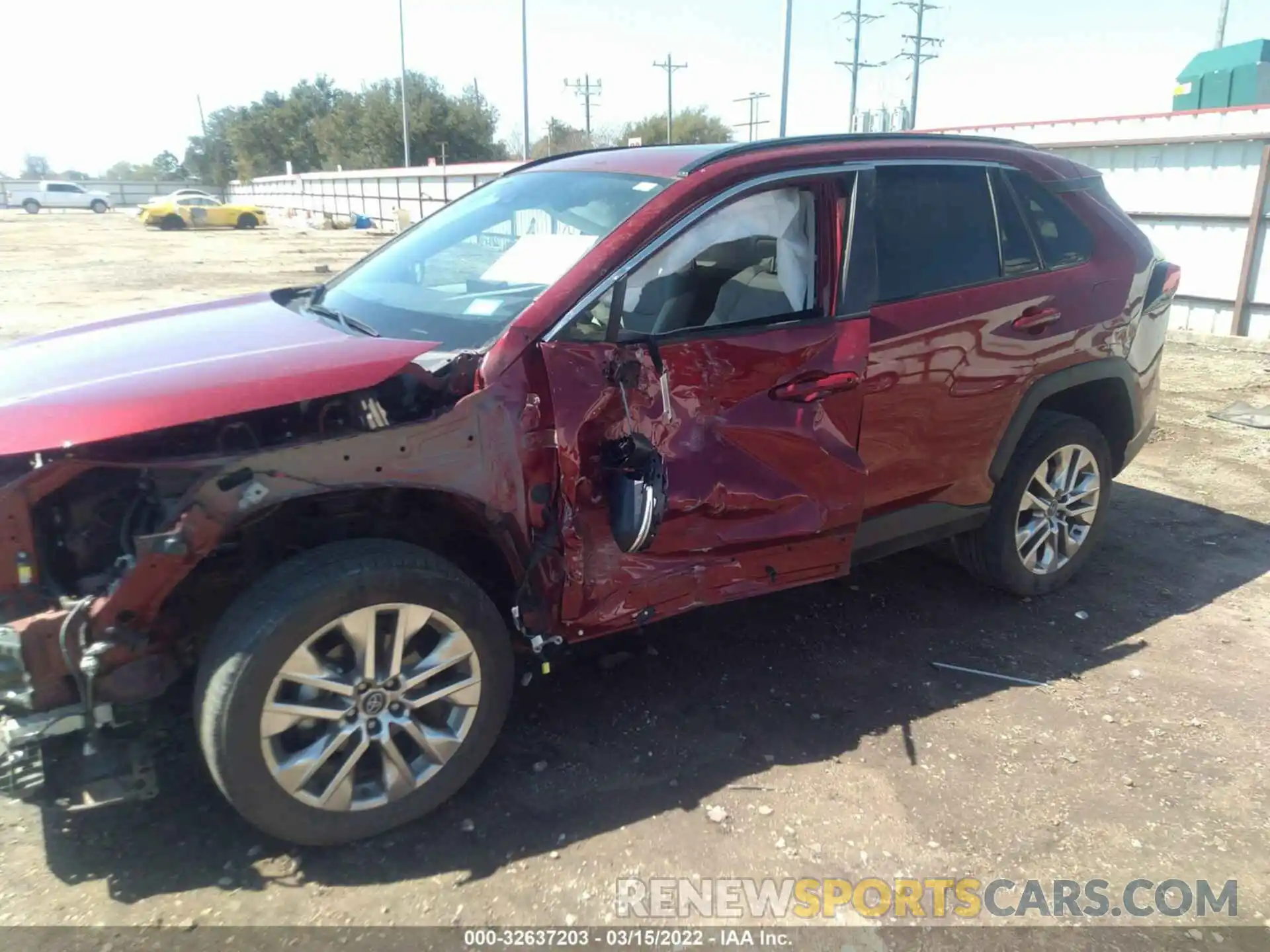 6 Photograph of a damaged car 2T3C1RFV6LW088280 TOYOTA RAV4 2020