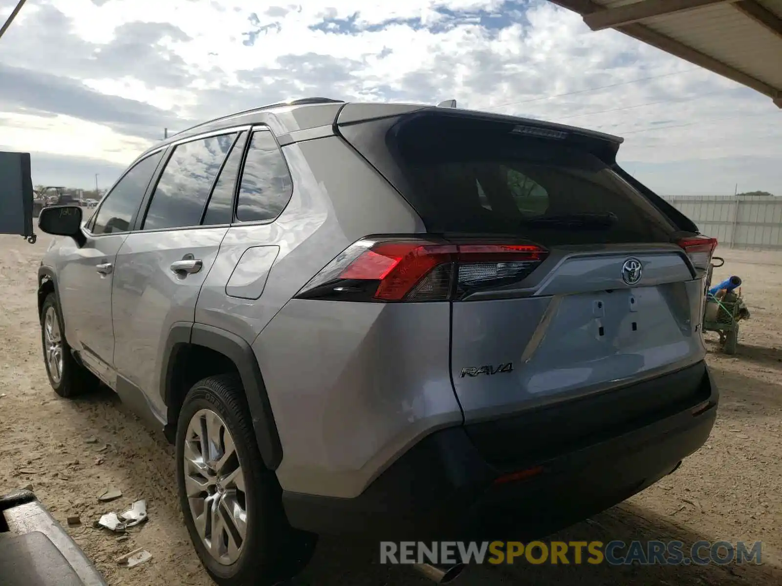 3 Photograph of a damaged car 2T3C1RFV6LW089820 TOYOTA RAV4 2020