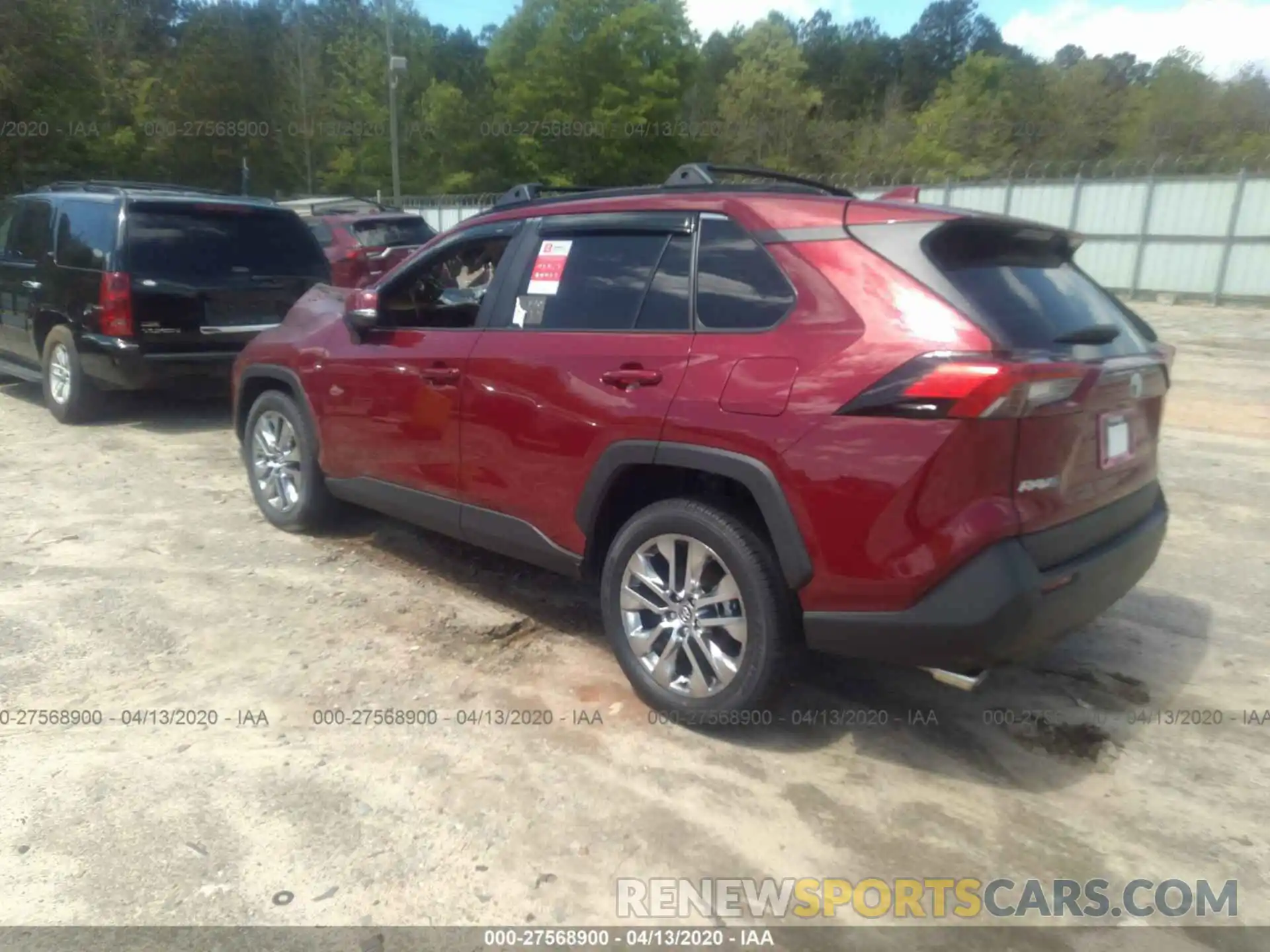 3 Photograph of a damaged car 2T3C1RFV7LC041941 TOYOTA RAV4 2020