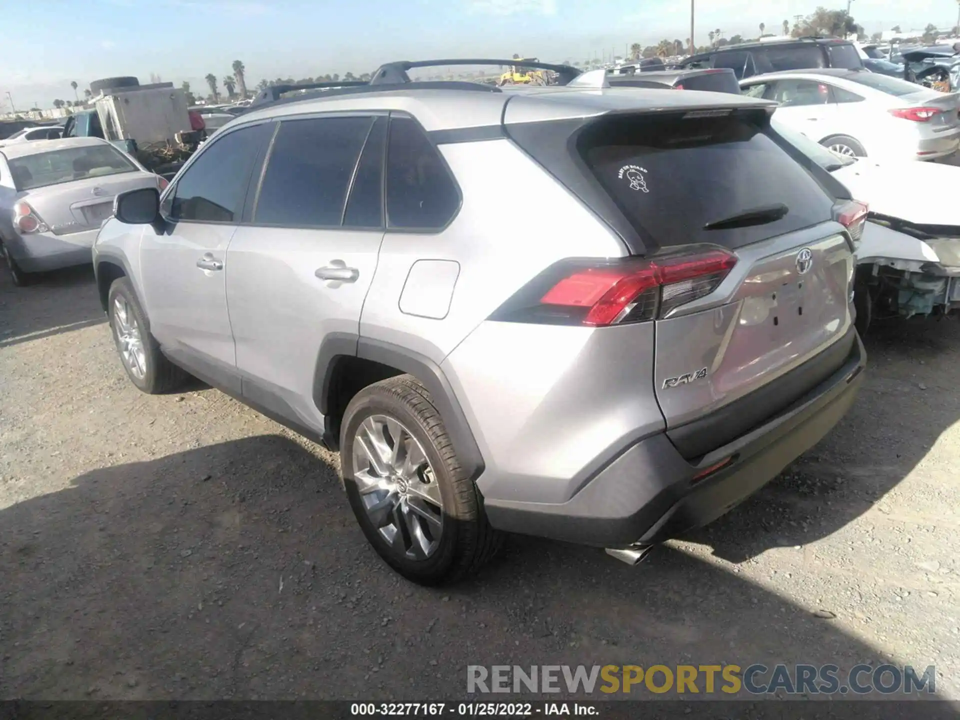 3 Photograph of a damaged car 2T3C1RFV7LW058253 TOYOTA RAV4 2020