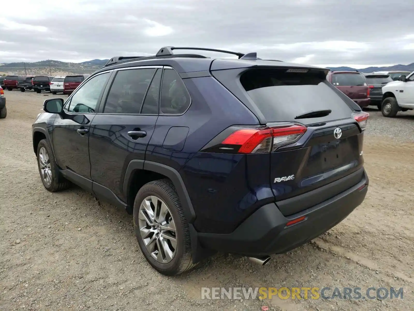 3 Photograph of a damaged car 2T3C1RFV7LW068118 TOYOTA RAV4 2020