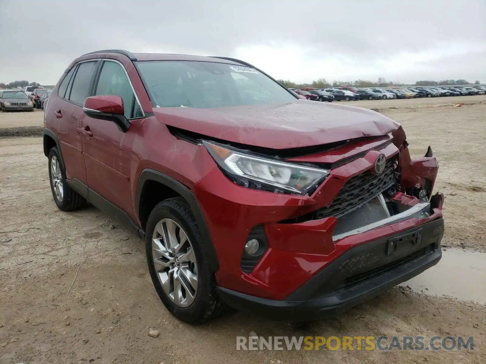 1 Photograph of a damaged car 2T3C1RFV7LW076381 TOYOTA RAV4 2020