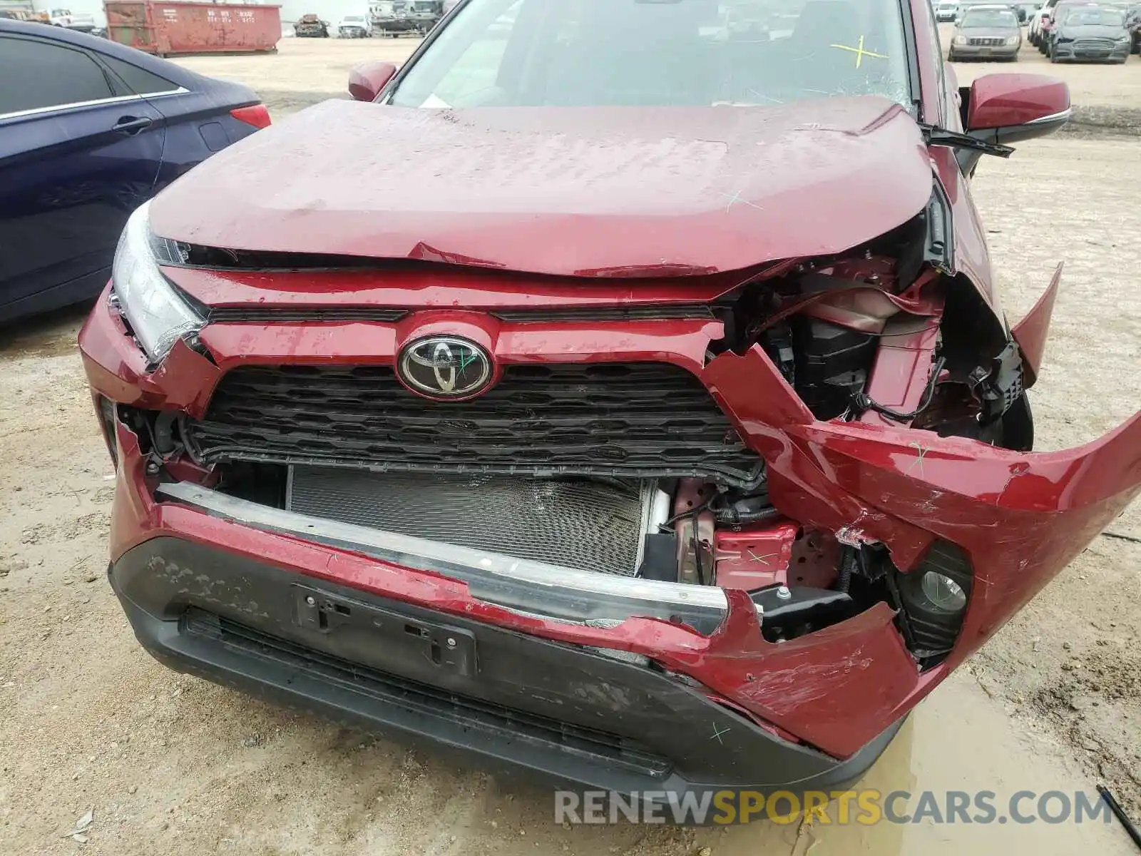 9 Photograph of a damaged car 2T3C1RFV7LW076381 TOYOTA RAV4 2020