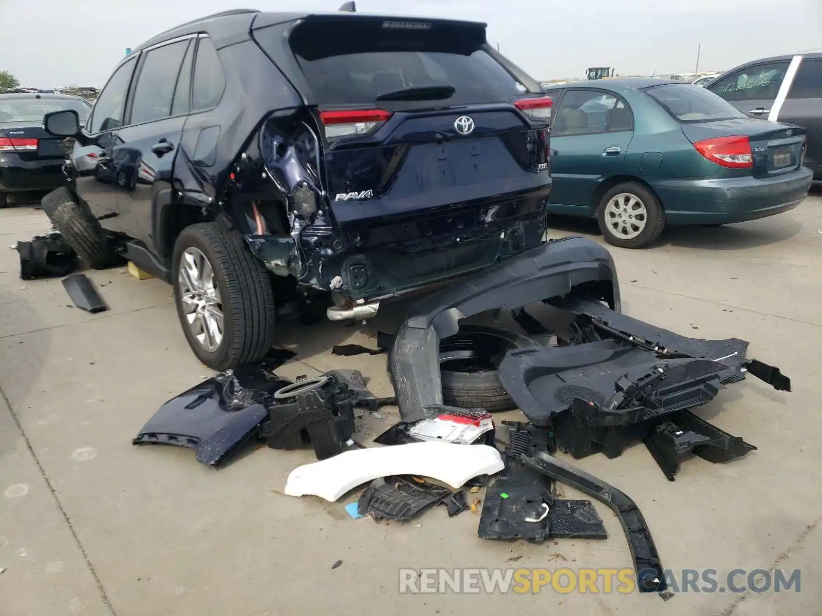 3 Photograph of a damaged car 2T3C1RFV7LW087588 TOYOTA RAV4 2020