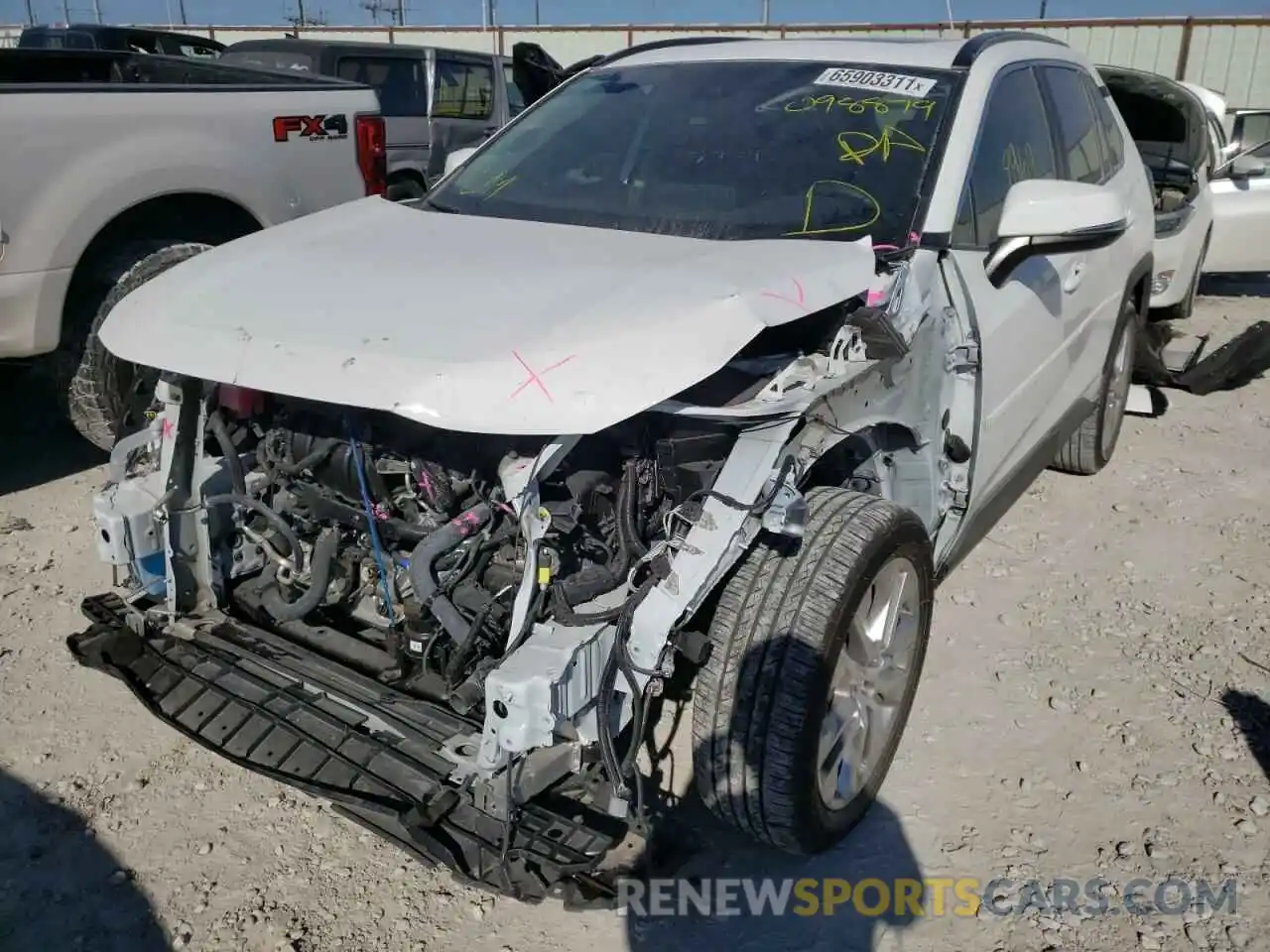 2 Photograph of a damaged car 2T3C1RFV7LW098879 TOYOTA RAV4 2020