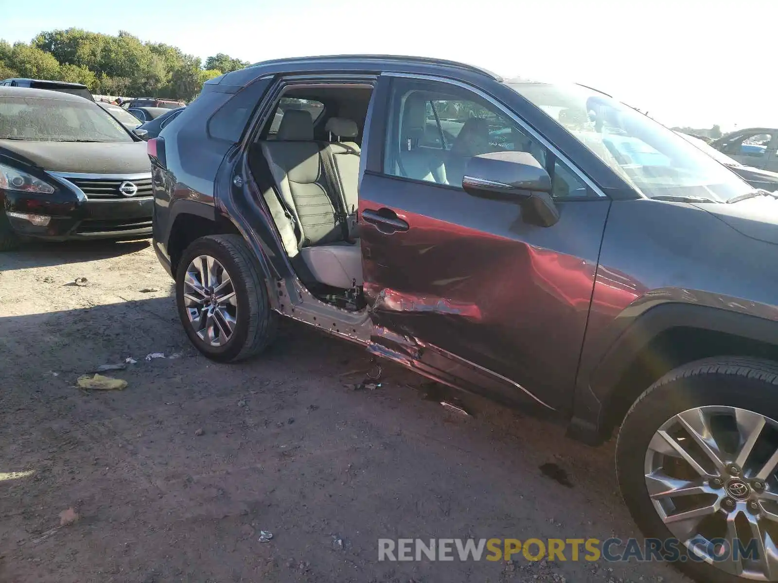 9 Photograph of a damaged car 2T3C1RFV8LC068744 TOYOTA RAV4 2020