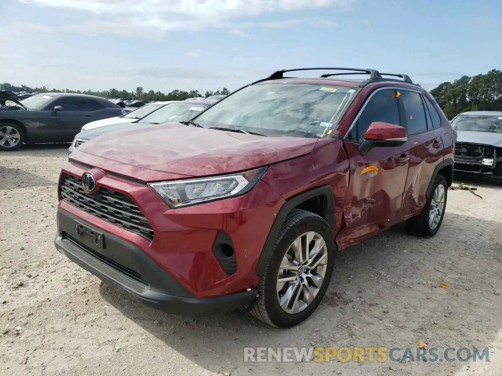 2 Photograph of a damaged car 2T3C1RFV8LW081430 TOYOTA RAV4 2020