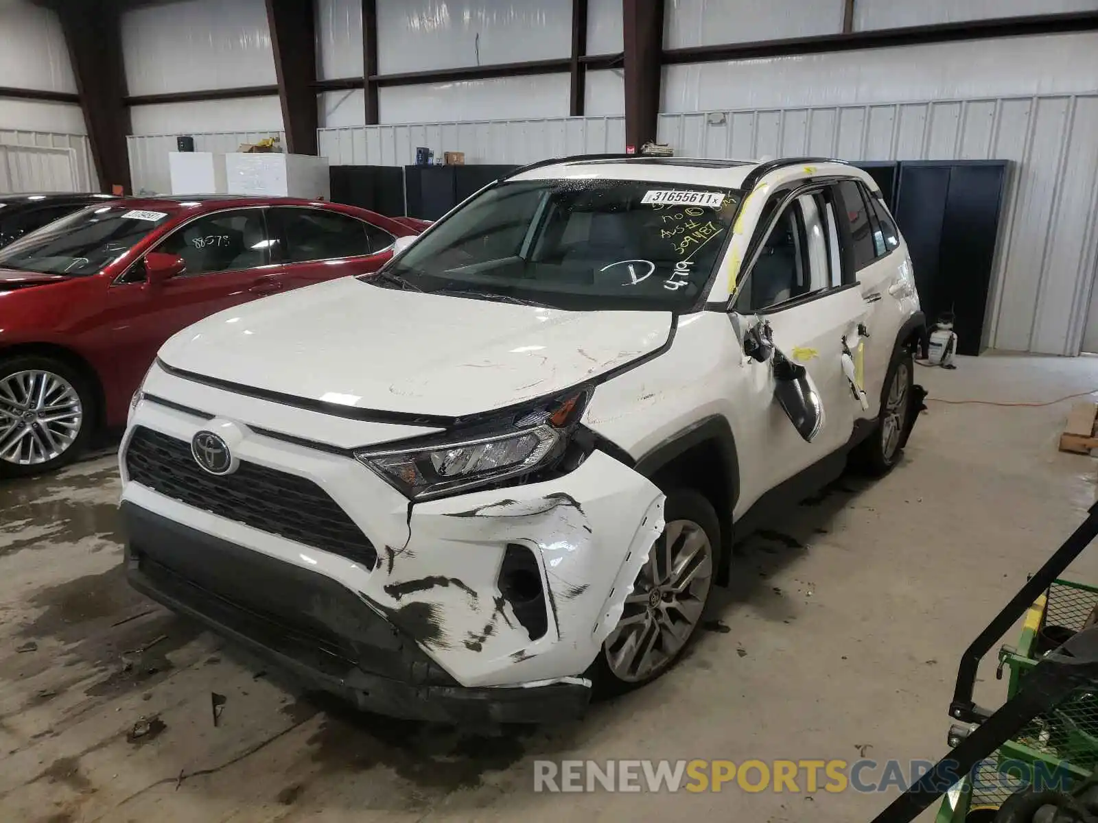 9 Photograph of a damaged car 2T3C1RFV8LW089575 TOYOTA RAV4 2020