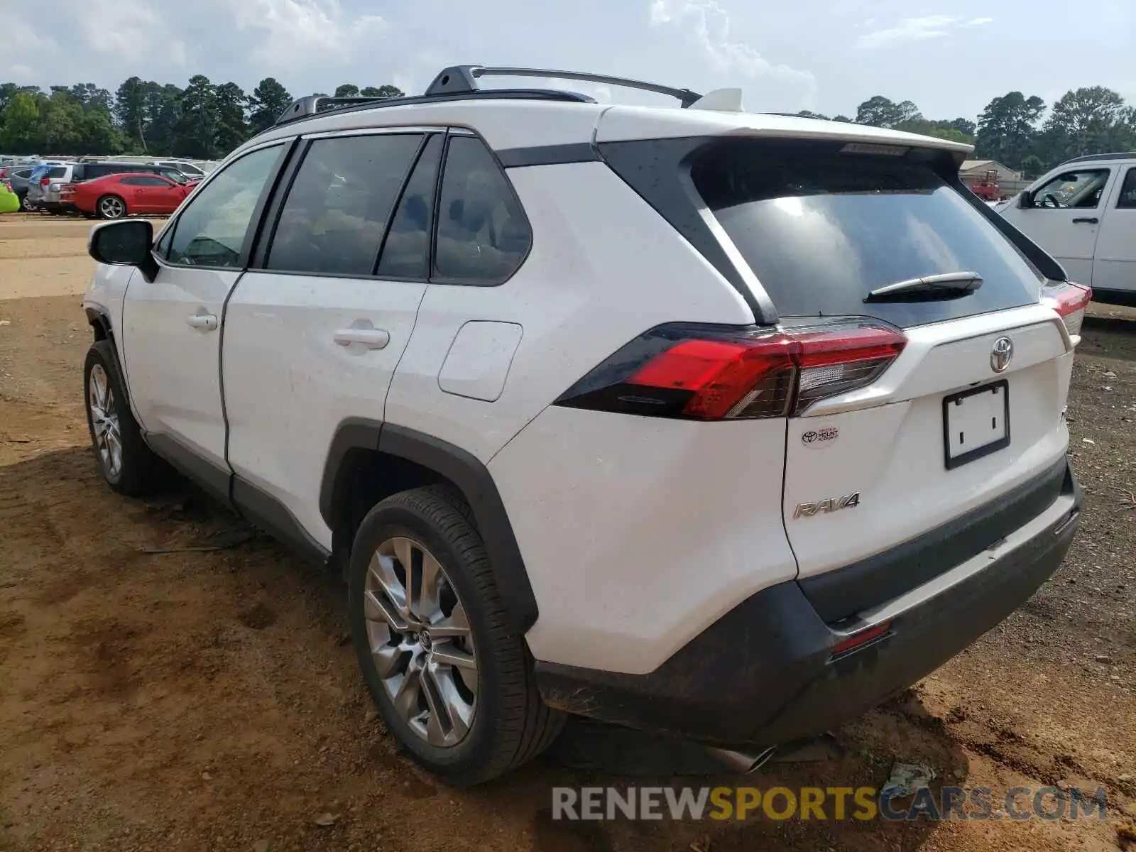 3 Photograph of a damaged car 2T3C1RFV8LW098891 TOYOTA RAV4 2020