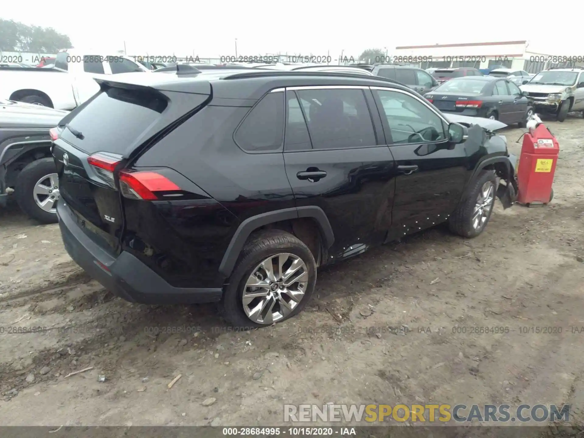 4 Photograph of a damaged car 2T3C1RFV9LC058403 TOYOTA RAV4 2020