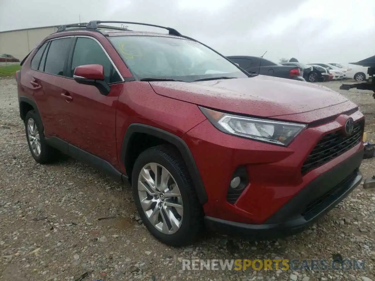 1 Photograph of a damaged car 2T3C1RFV9LC069076 TOYOTA RAV4 2020