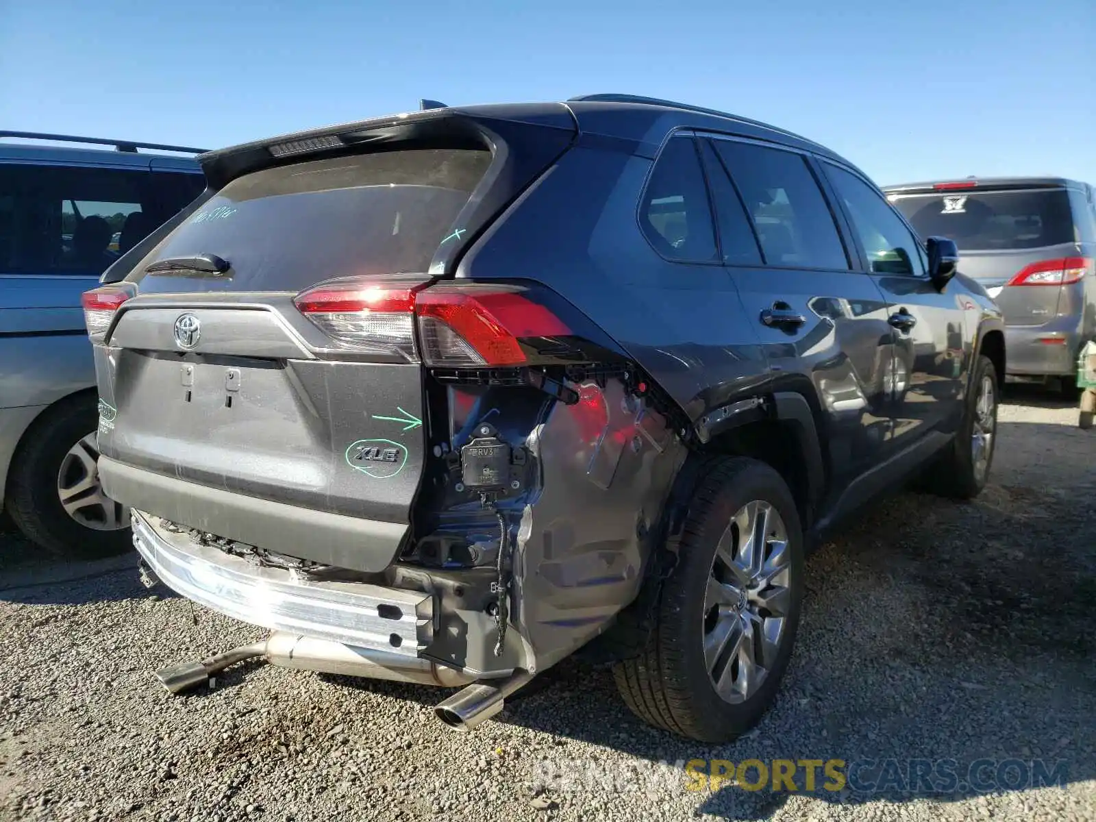 4 Photograph of a damaged car 2T3C1RFV9LC078960 TOYOTA RAV4 2020