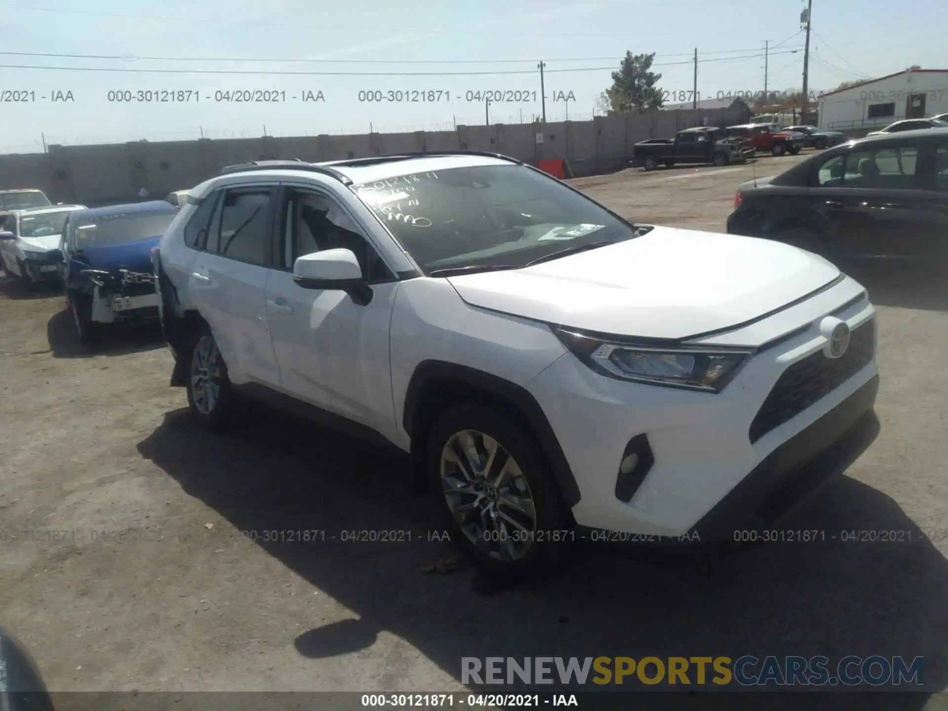 1 Photograph of a damaged car 2T3C1RFV9LW059792 TOYOTA RAV4 2020