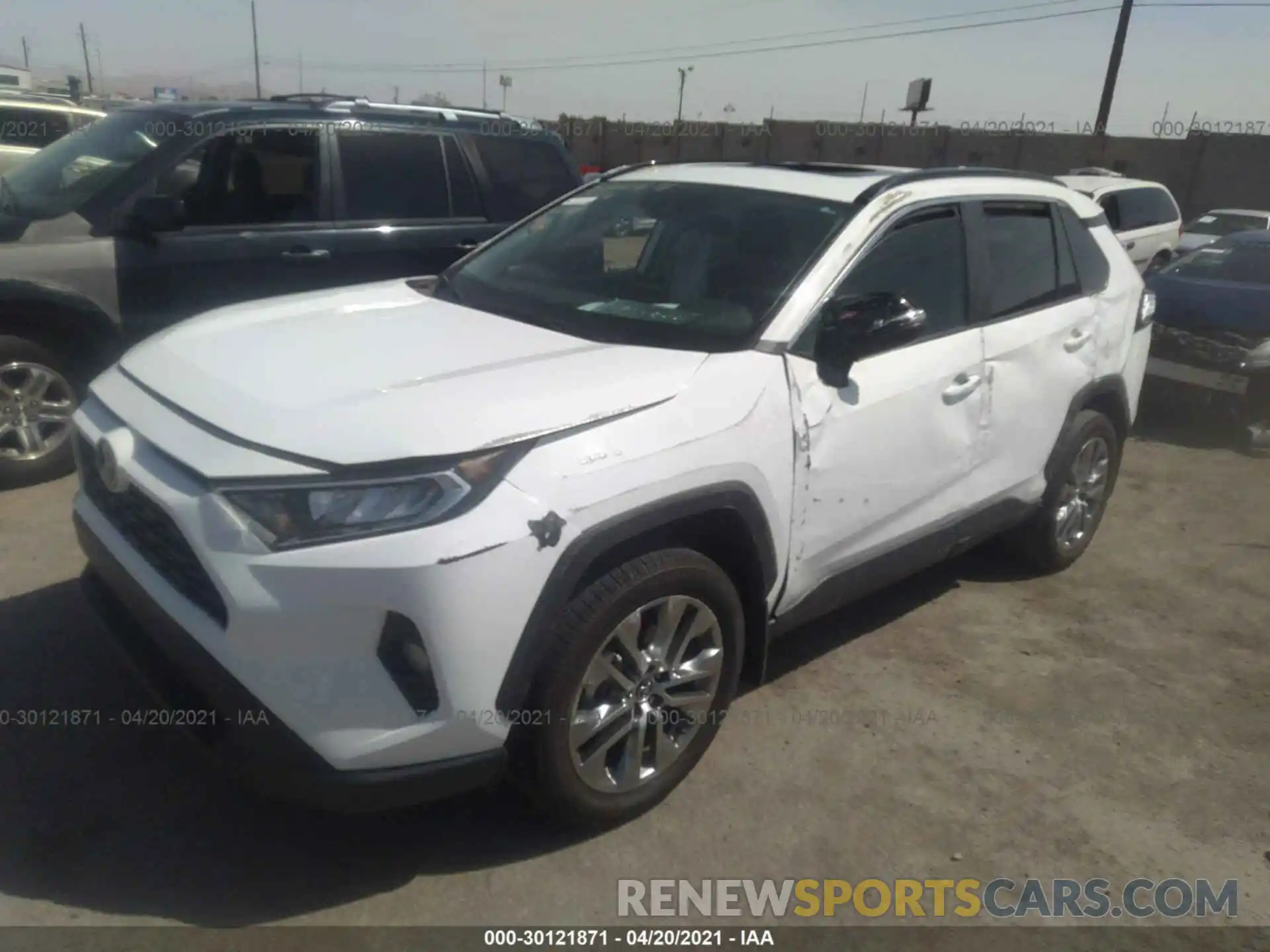 2 Фотография поврежденного автомобиля 2T3C1RFV9LW059792 TOYOTA RAV4 2020