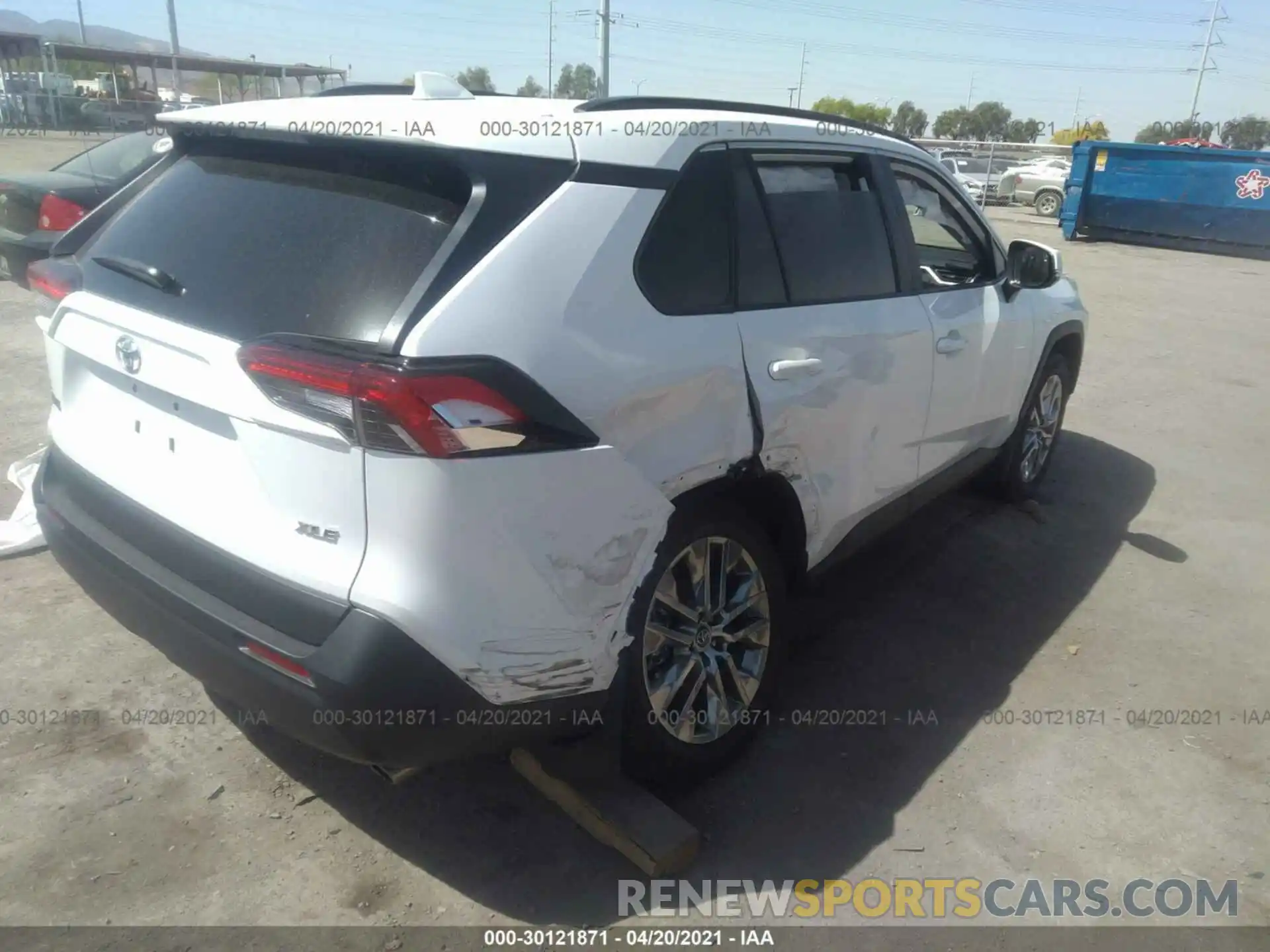 4 Photograph of a damaged car 2T3C1RFV9LW059792 TOYOTA RAV4 2020