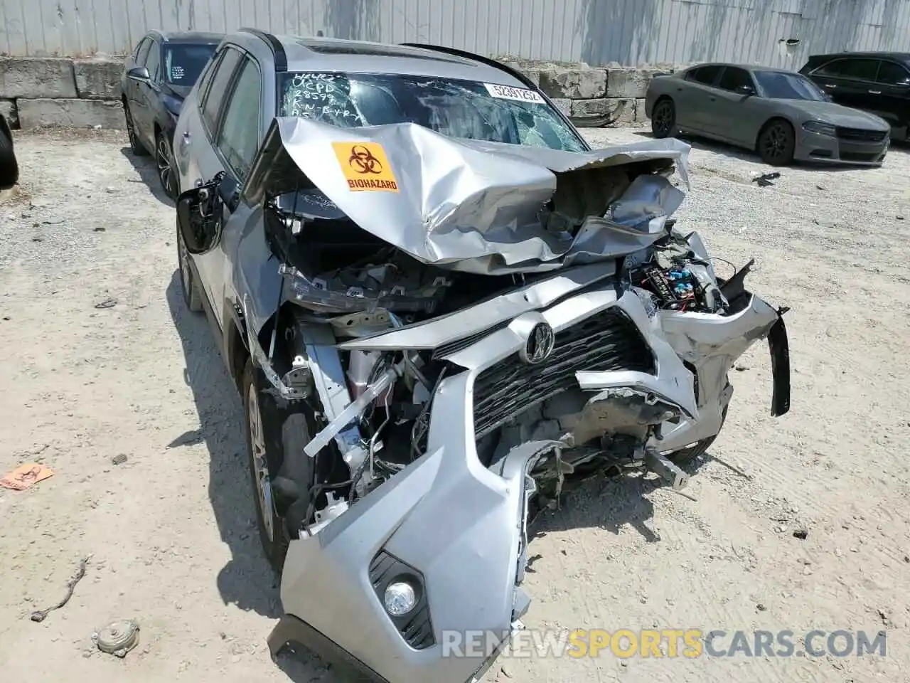 9 Photograph of a damaged car 2T3C1RFV9LW065625 TOYOTA RAV4 2020