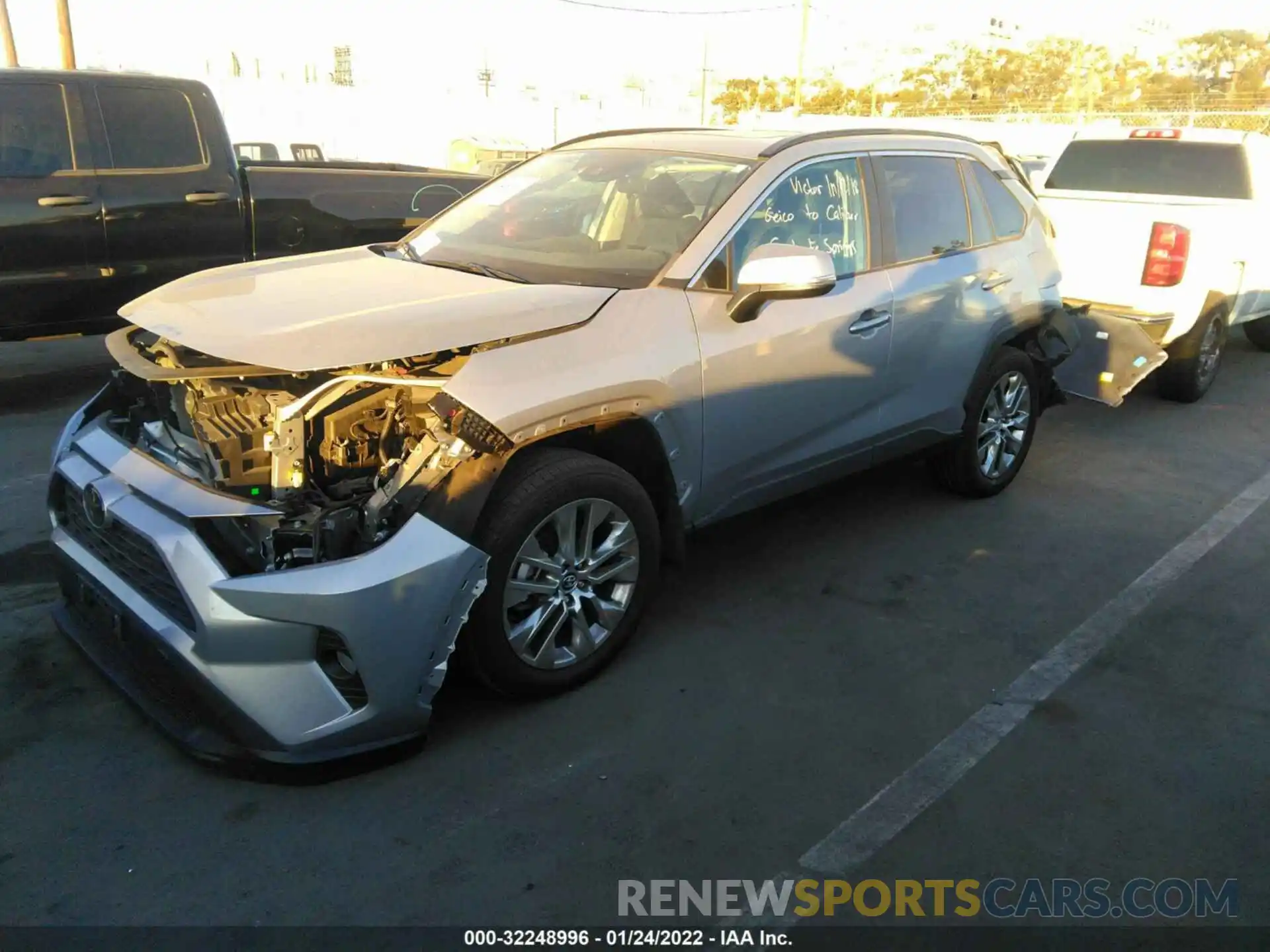 2 Photograph of a damaged car 2T3C1RFV9LW082361 TOYOTA RAV4 2020