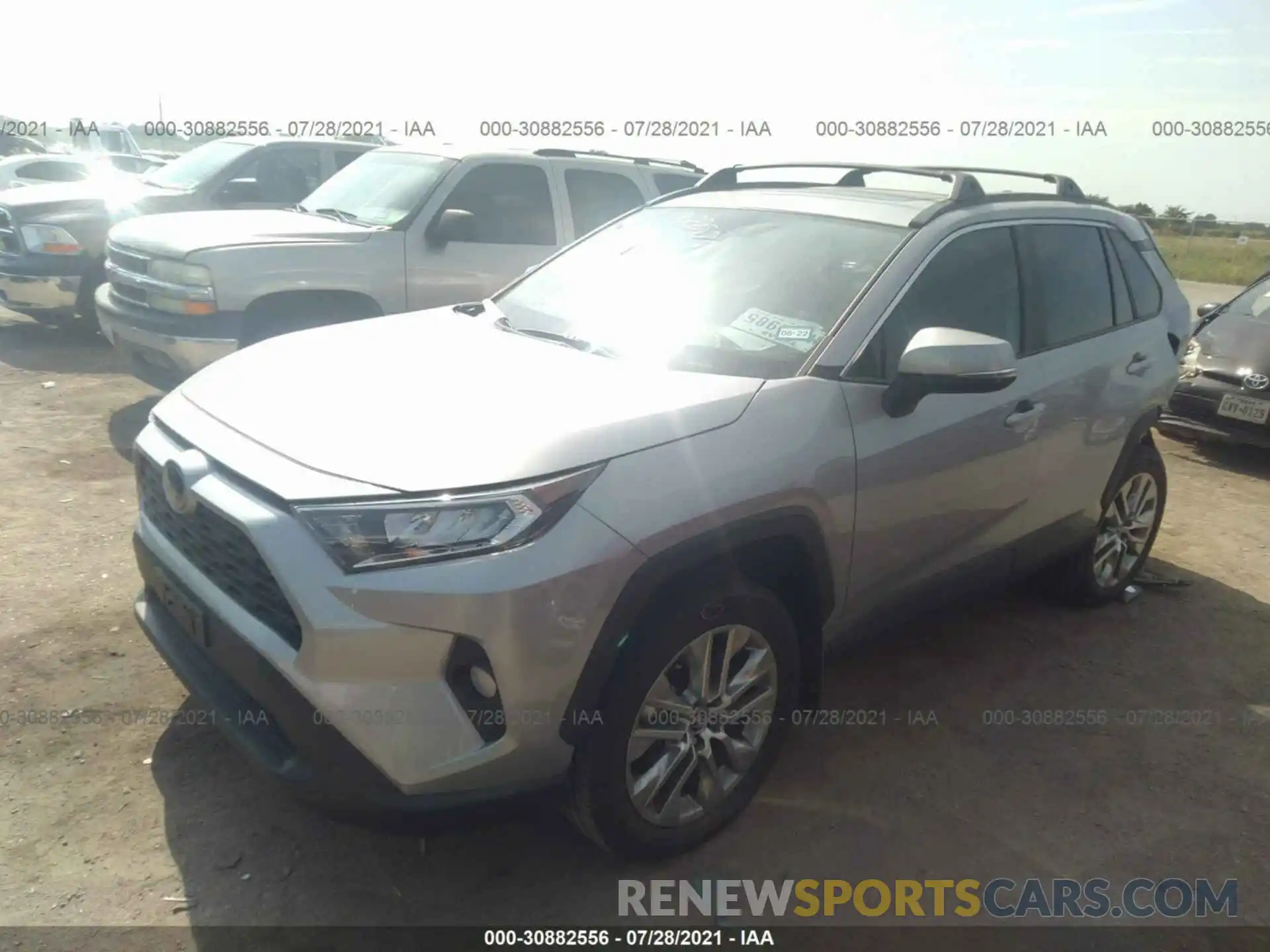 2 Фотография поврежденного автомобиля 2T3C1RFV9LW082747 TOYOTA RAV4 2020