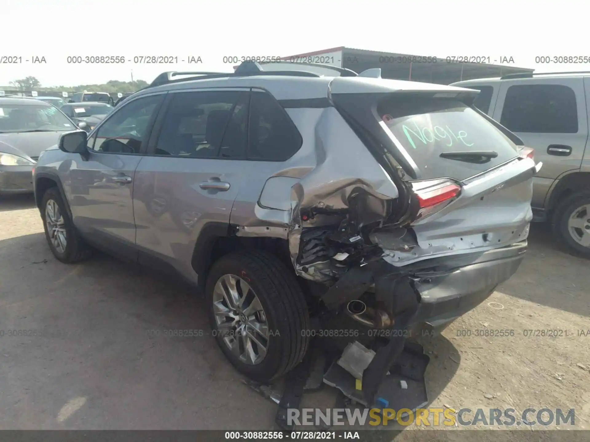 3 Photograph of a damaged car 2T3C1RFV9LW082747 TOYOTA RAV4 2020