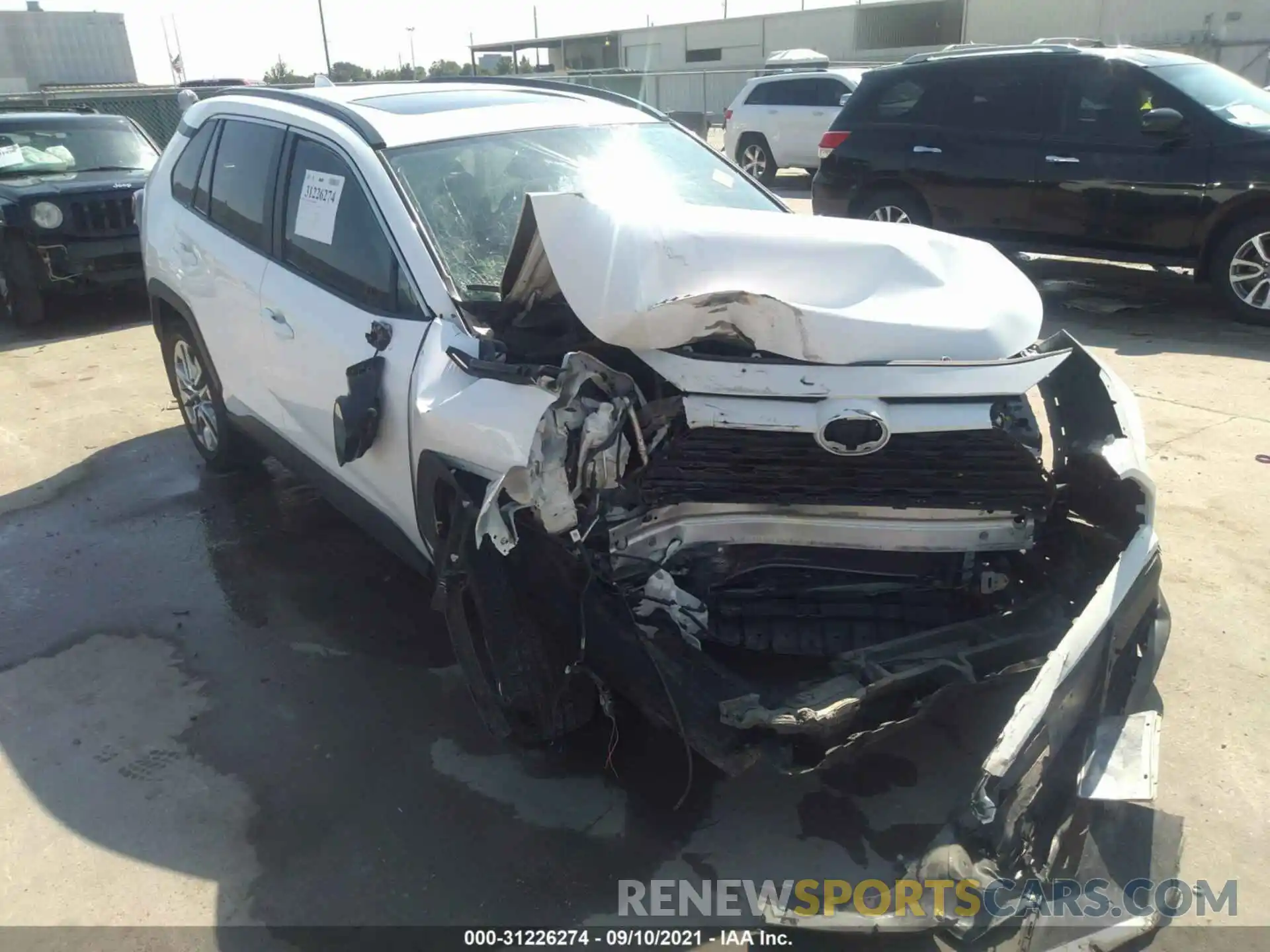 1 Photograph of a damaged car 2T3C1RFVXLC034370 TOYOTA RAV4 2020