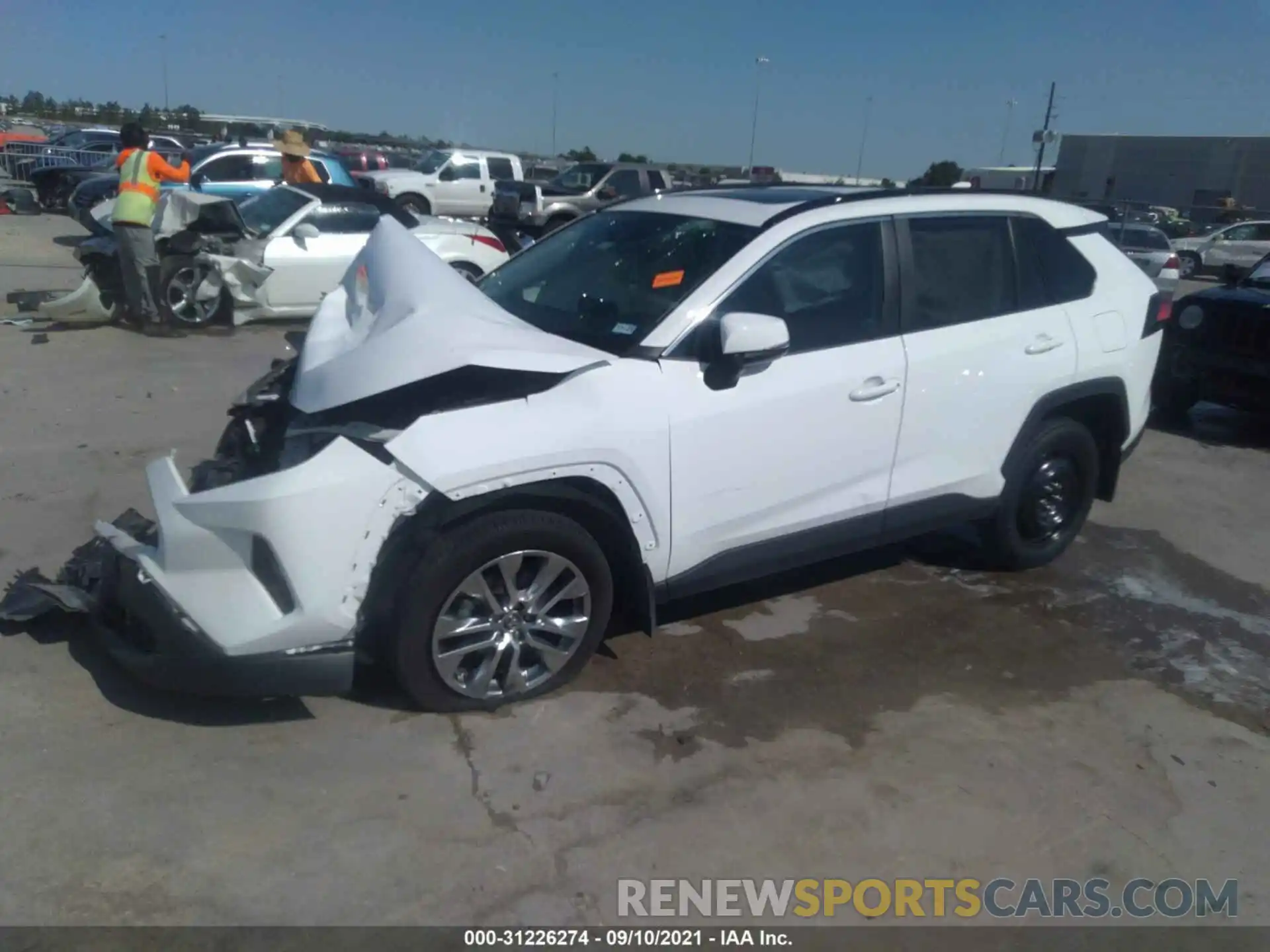 2 Фотография поврежденного автомобиля 2T3C1RFVXLC034370 TOYOTA RAV4 2020