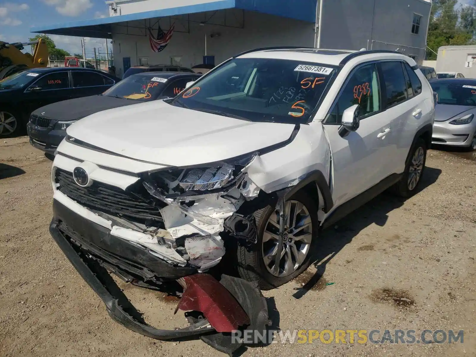 2 Photograph of a damaged car 2T3C1RFVXLC041982 TOYOTA RAV4 2020