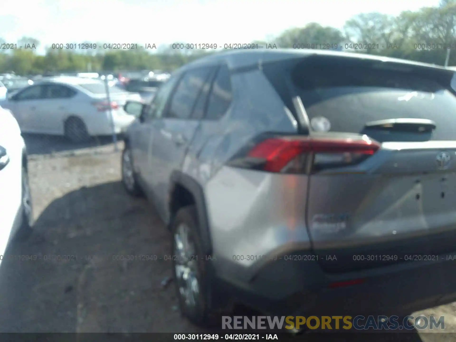 3 Photograph of a damaged car 2T3C1RFVXLC084704 TOYOTA RAV4 2020