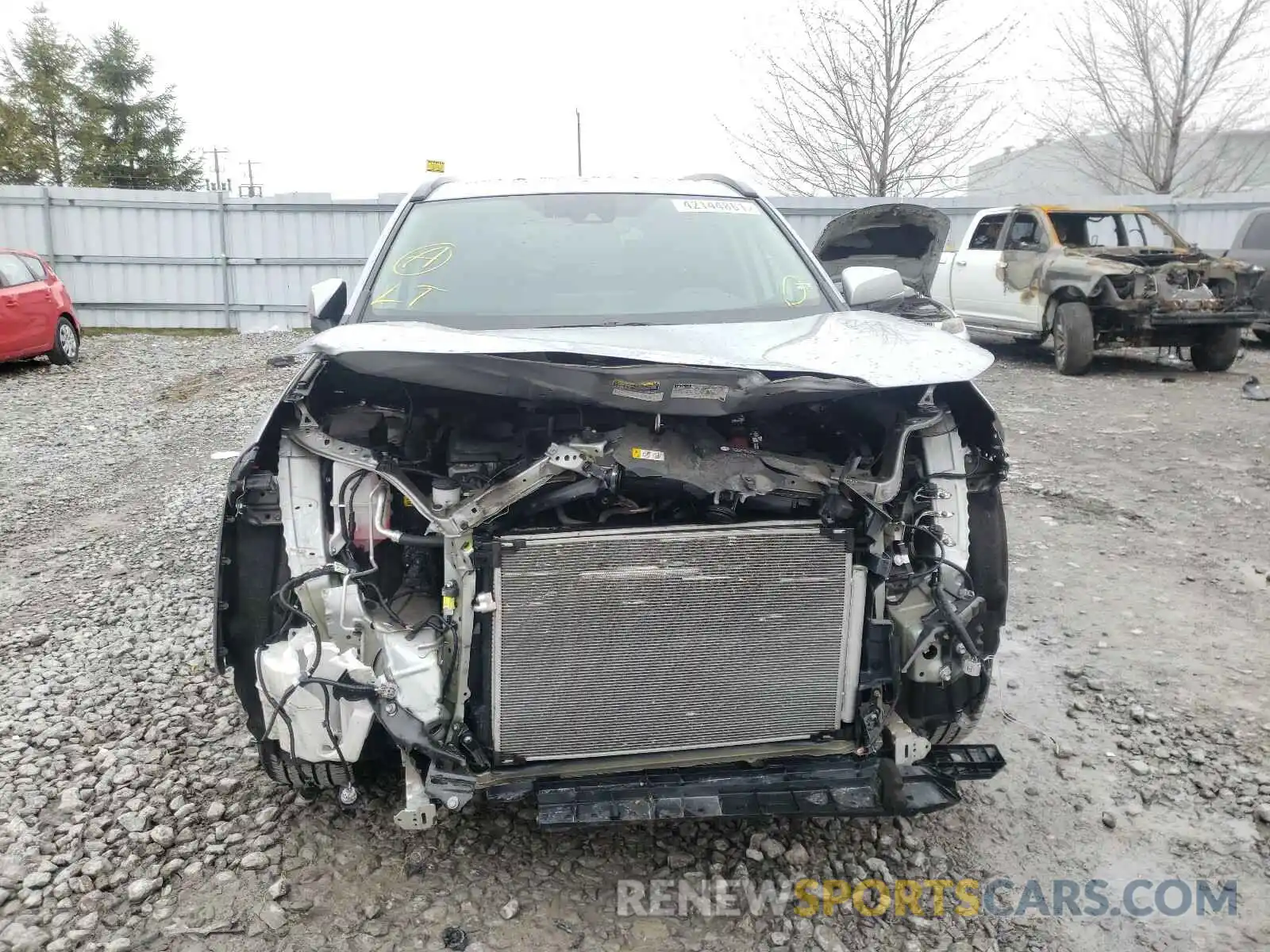 9 Photograph of a damaged car 2T3D1RFV2LW091181 TOYOTA RAV4 2020