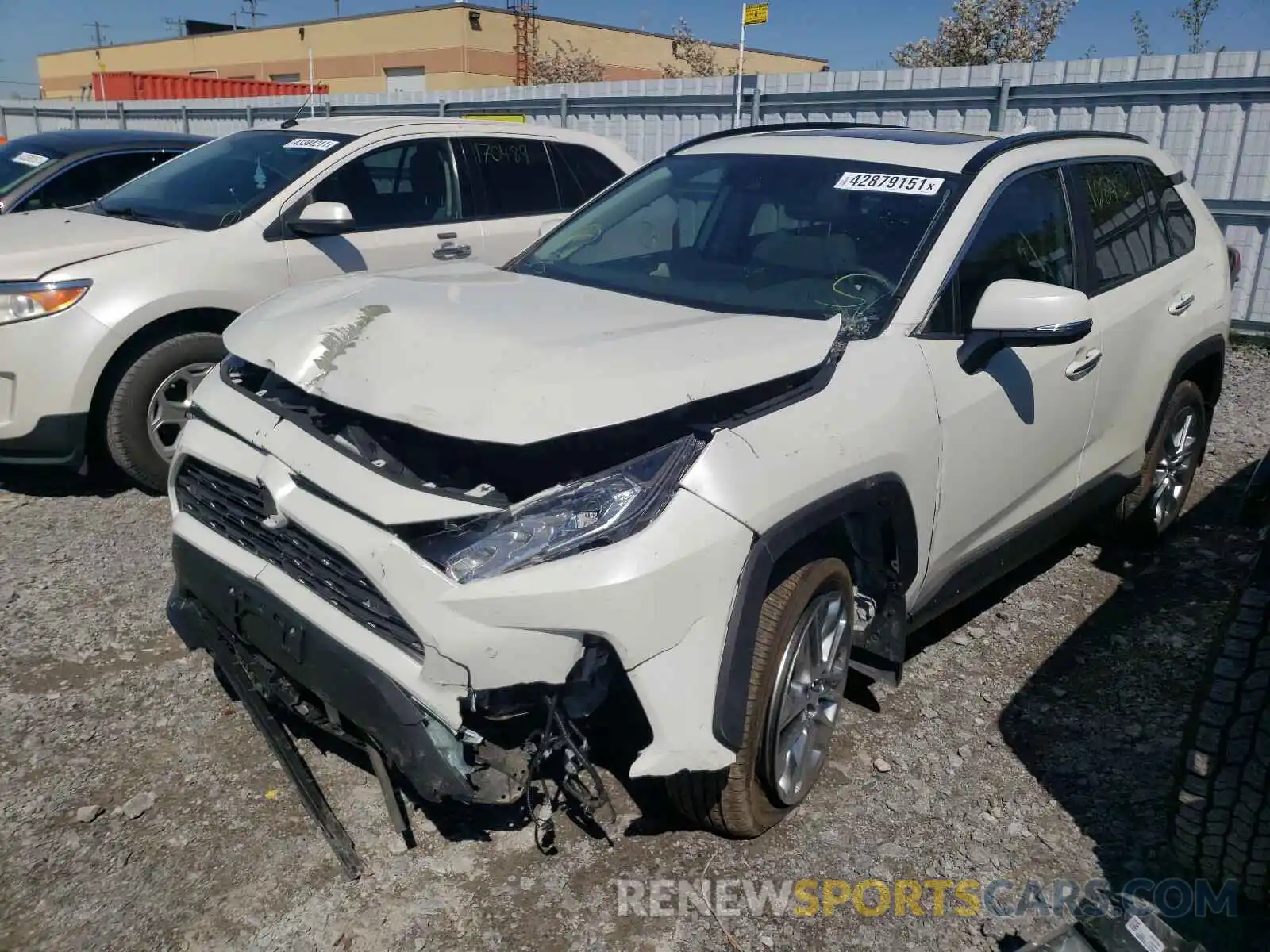 2 Photograph of a damaged car 2T3D1RFV8LW129397 TOYOTA RAV4 2020