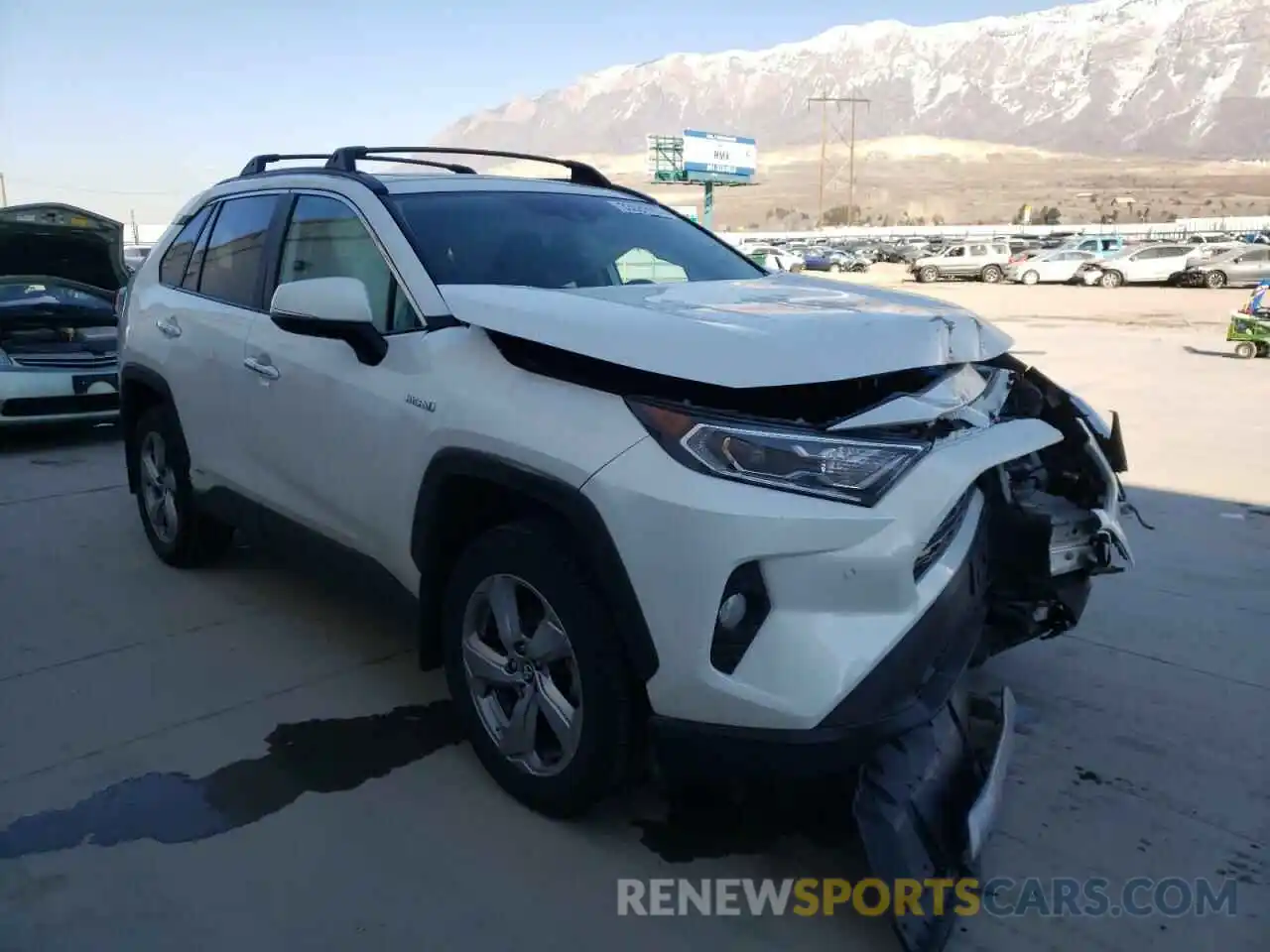 1 Photograph of a damaged car 2T3DWRFV0LW054504 TOYOTA RAV4 2020