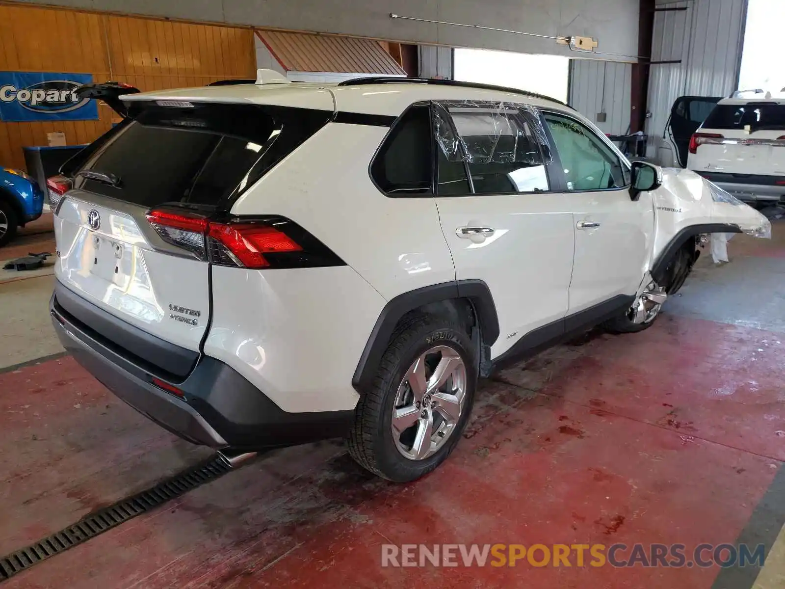 4 Photograph of a damaged car 2T3DWRFV0LW083520 TOYOTA RAV4 2020